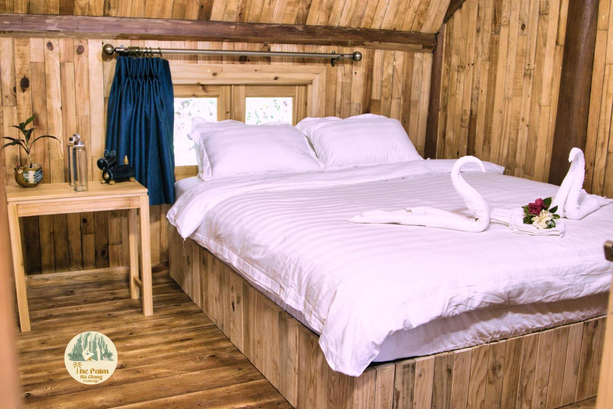 Lodge Tvpalm
