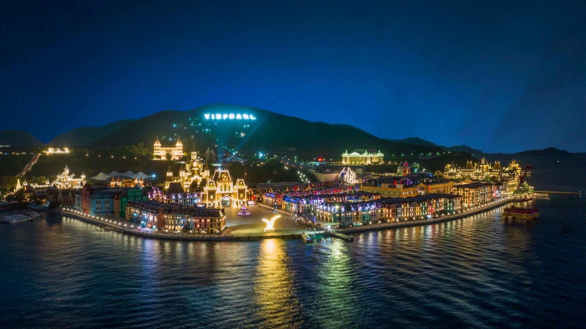 Khách sạn Vinpearl Condotel Beachfront Nha Trang