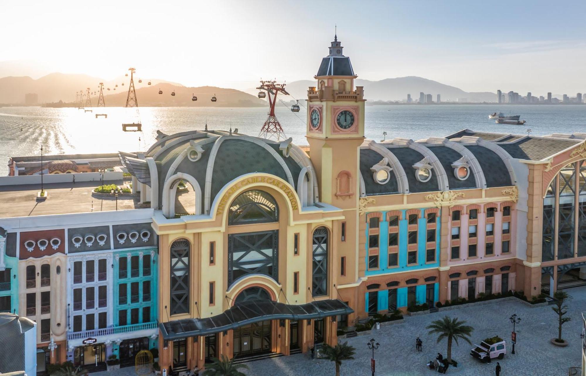 Vinpearl Condotel Beachfront 5* Nha Trang