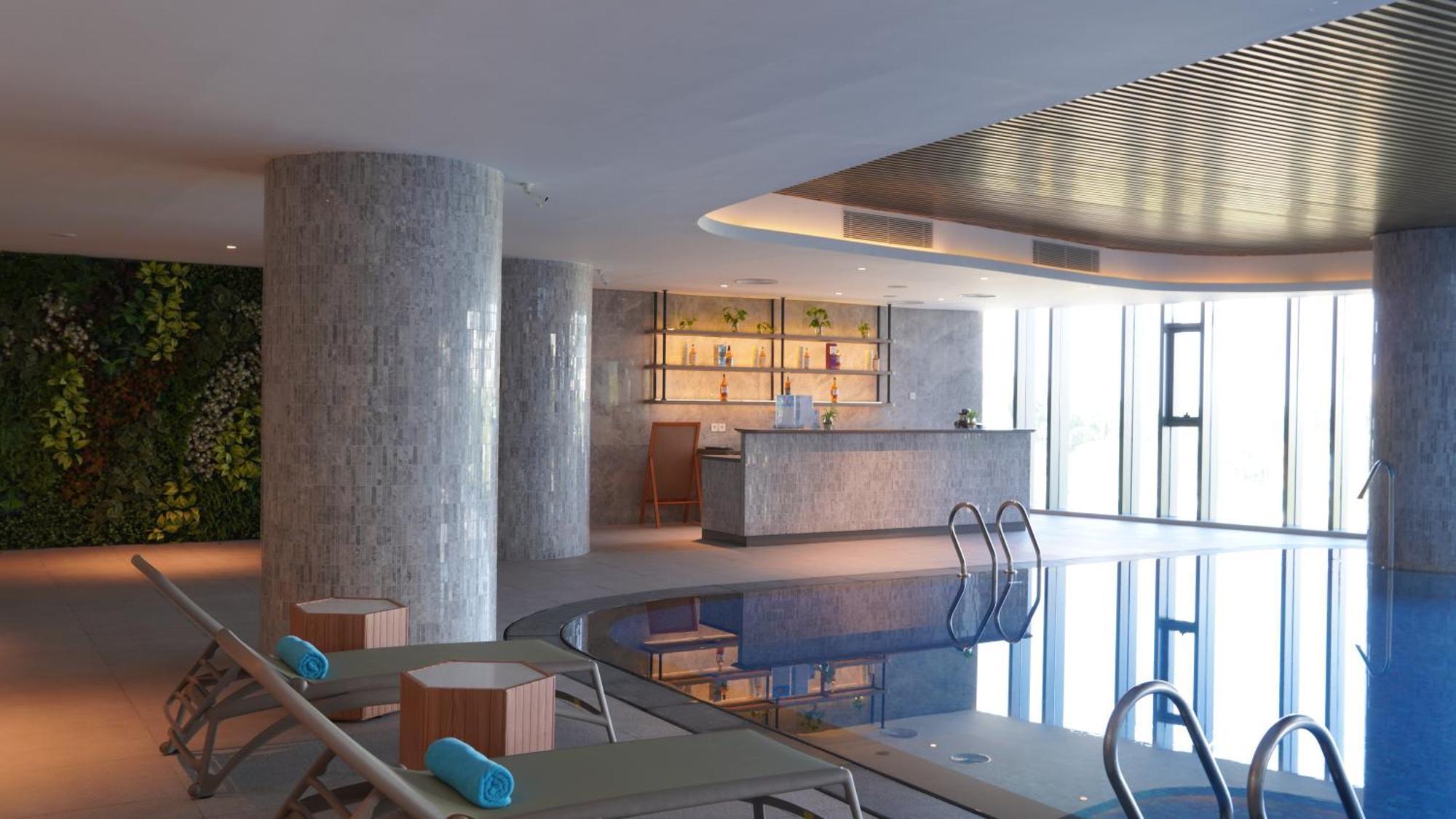 Anstay Residence By A La Carte Ha Long Apartment