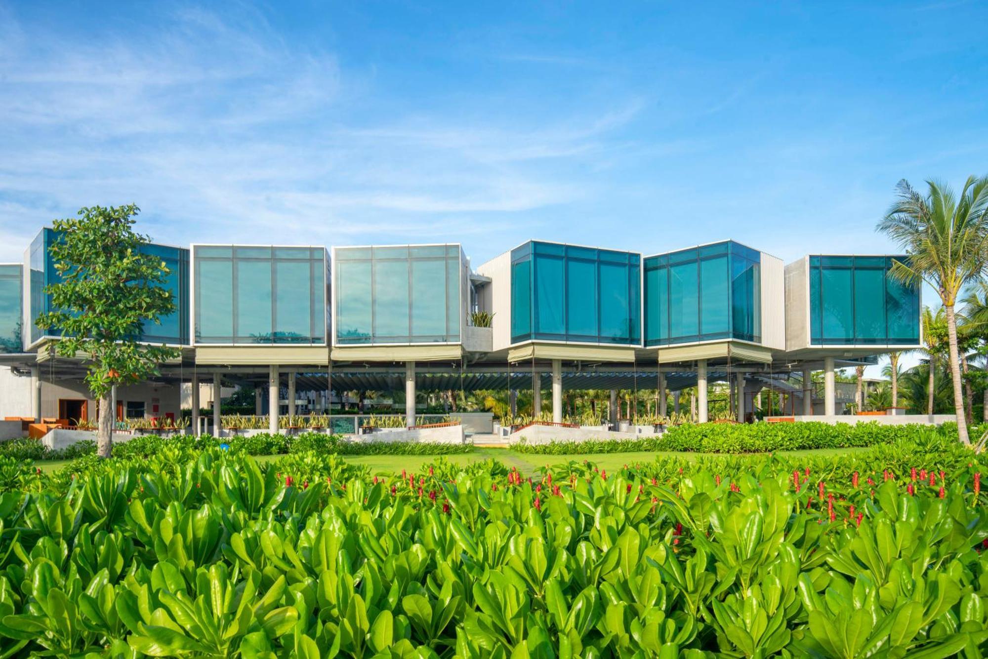 Pullman 5* Phu Quoc
