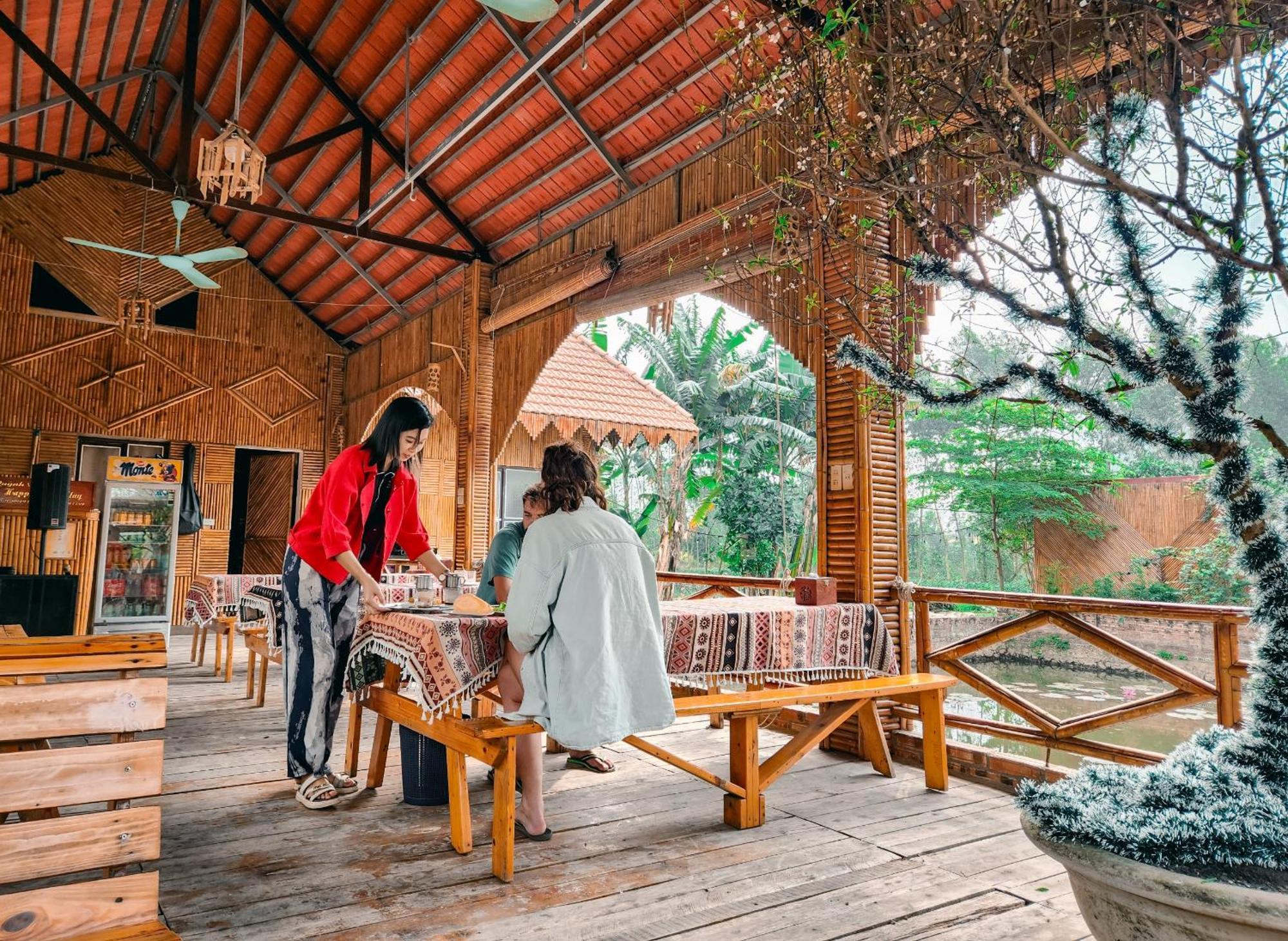 Trang An Quynh Trang Happy & Garden 3* Ninh Binh
