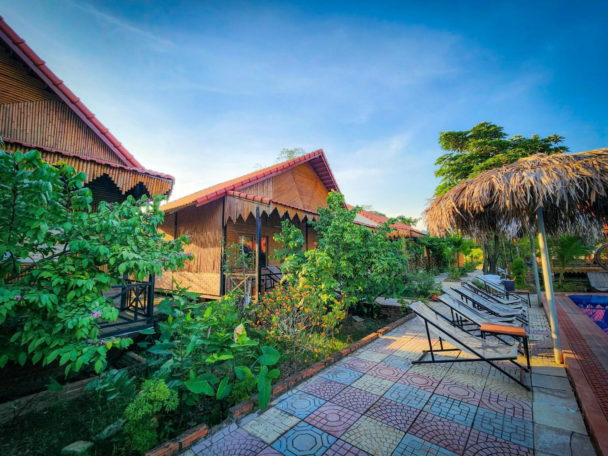 Trang An Quynh Trang Happy & Garden Hotel 3*