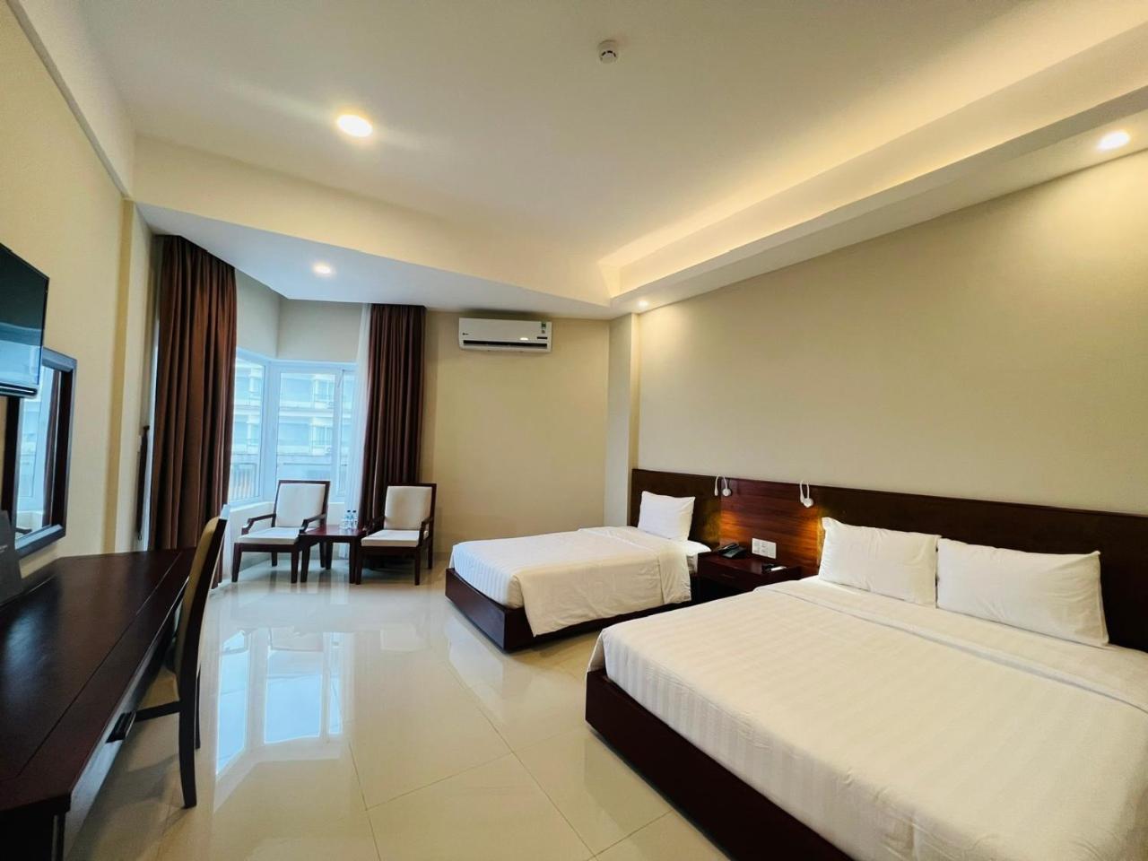Duy Tan Quang Binh & 4*