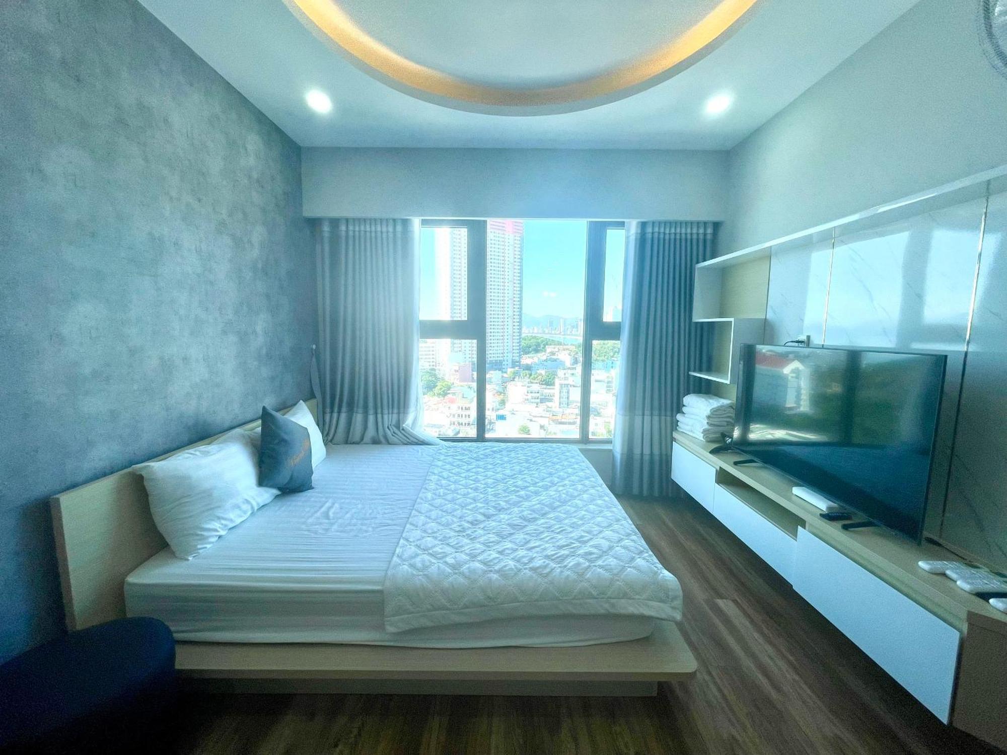 Beachfront Luxury - * Nha Trang