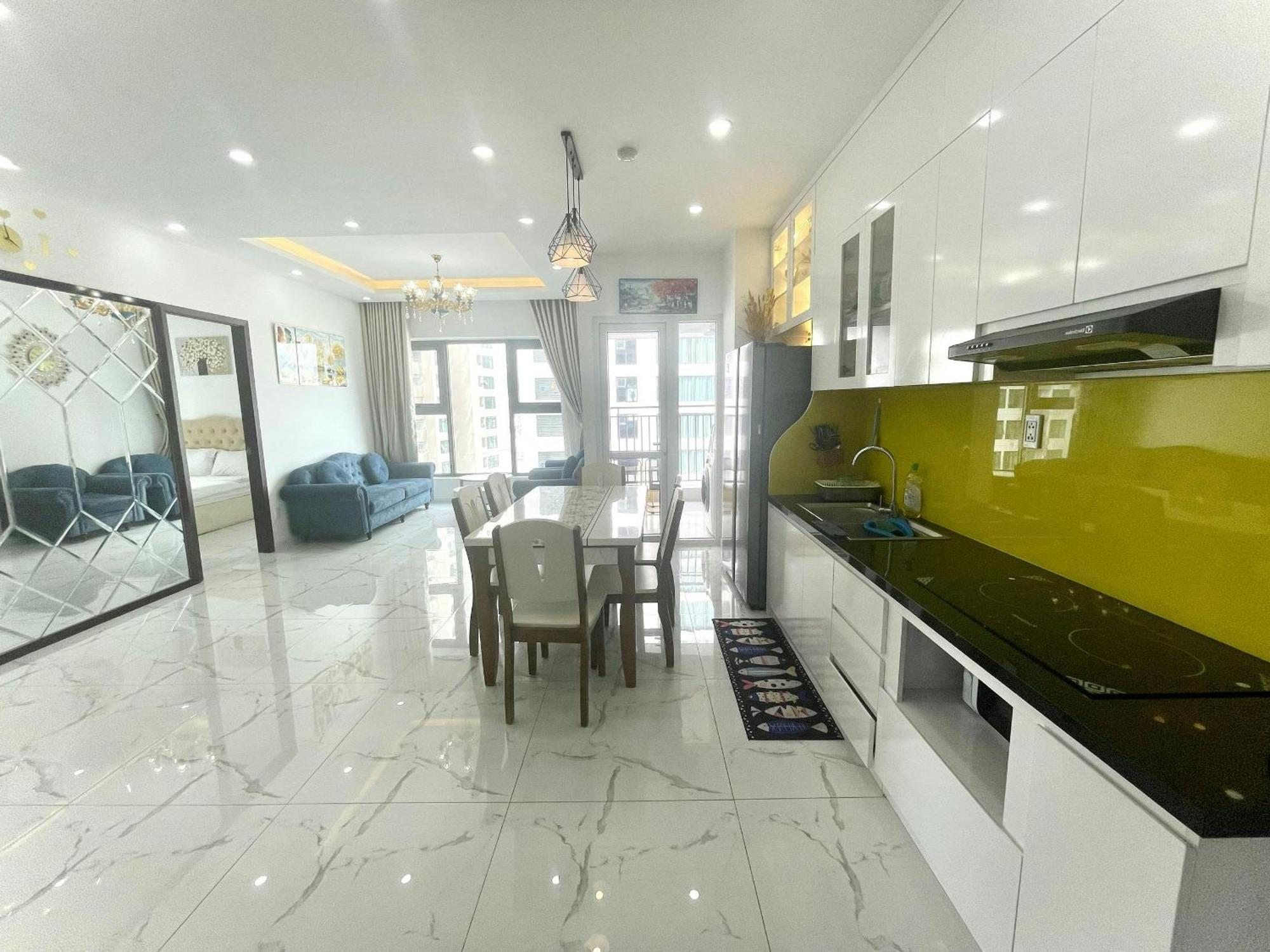 Apartment Beachfront Luxury -
