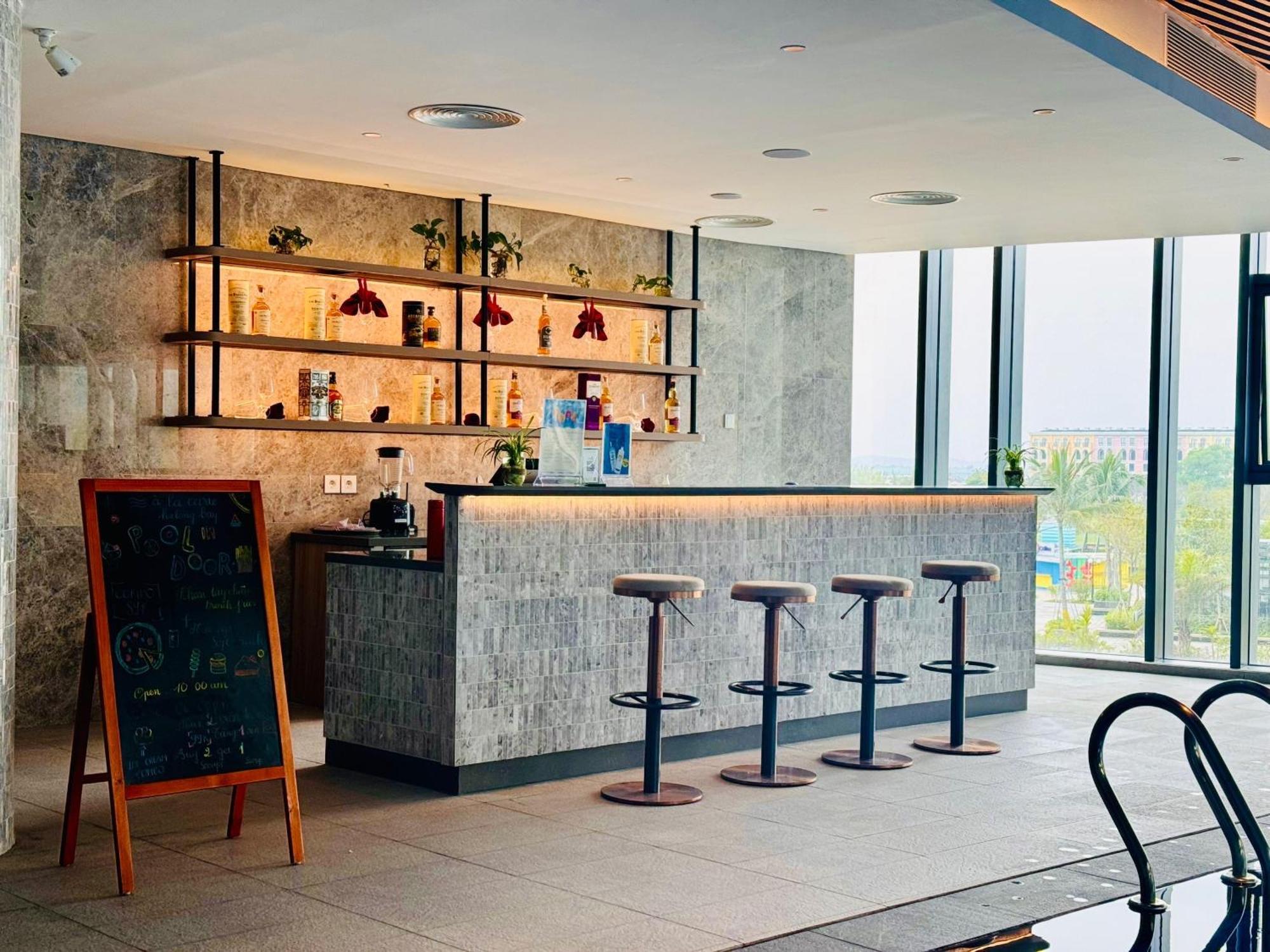 Panoramic Sea Apartment Ha Long
