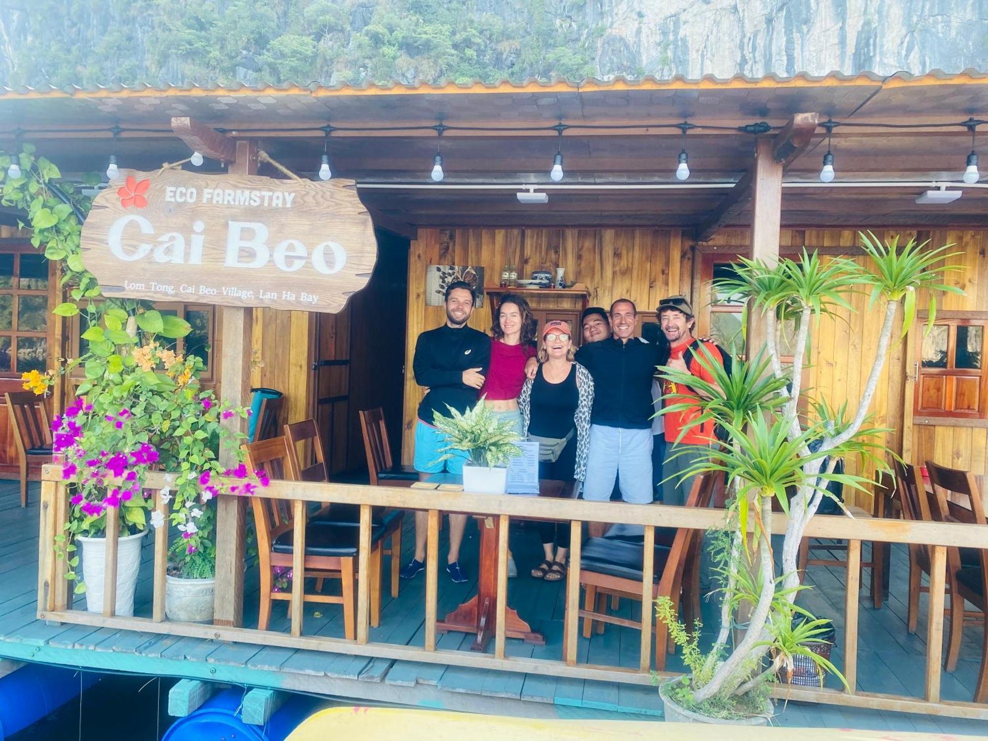 Farm stay Eco Floating Farm Cai Beo