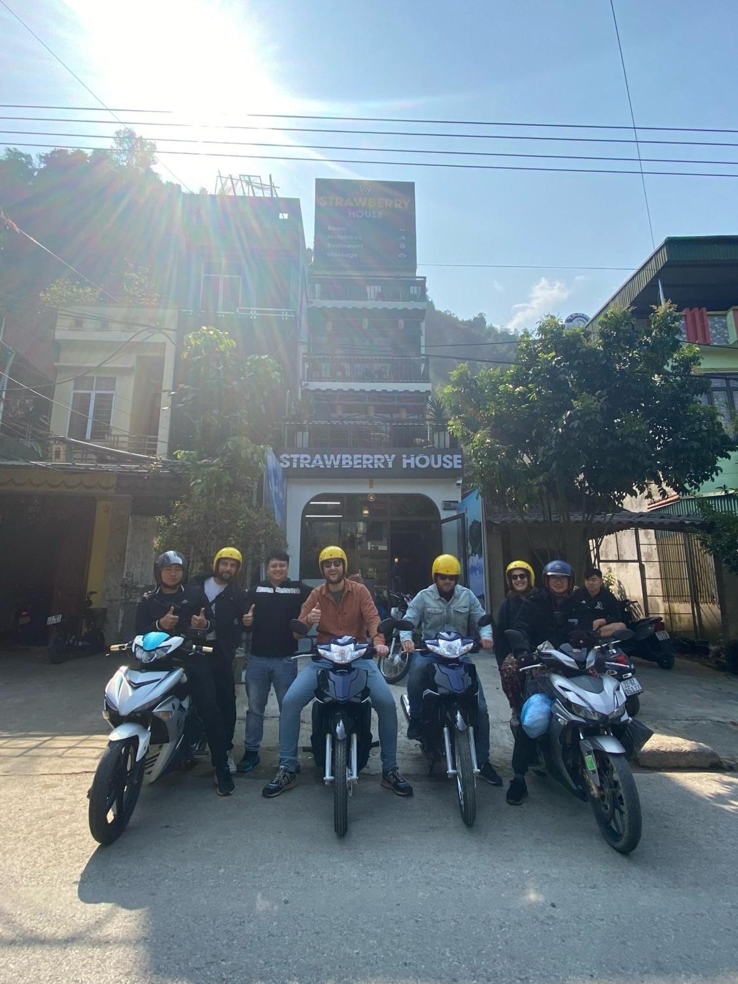 Strawberry House , Tour & Motorbikes Rentel Bed & Breakfast