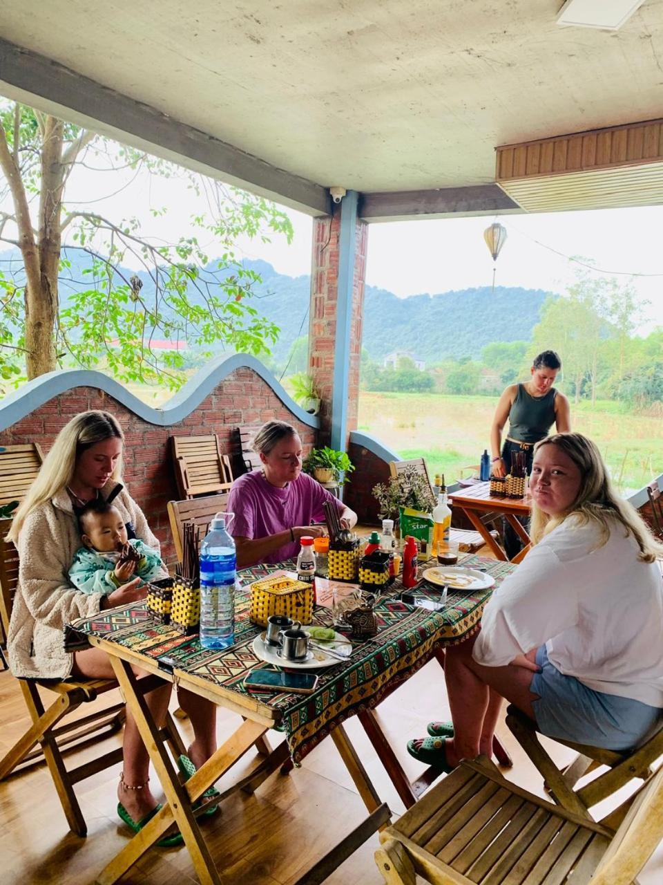 An An * Phong Nha
