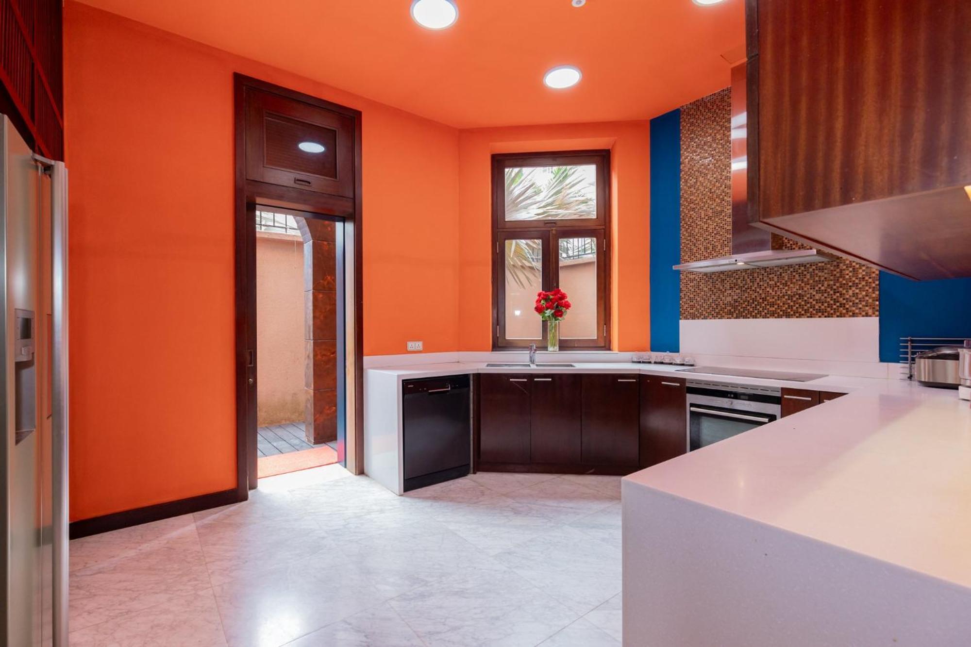 Orangeblue Near Pool Free Vietnam Villa *