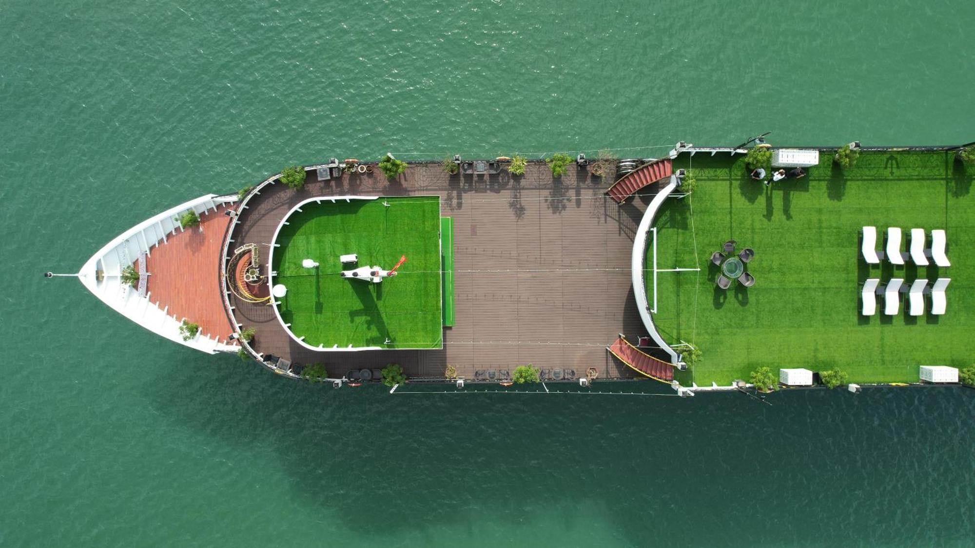Halong Aquamarine Royal Cruise Hạ Long