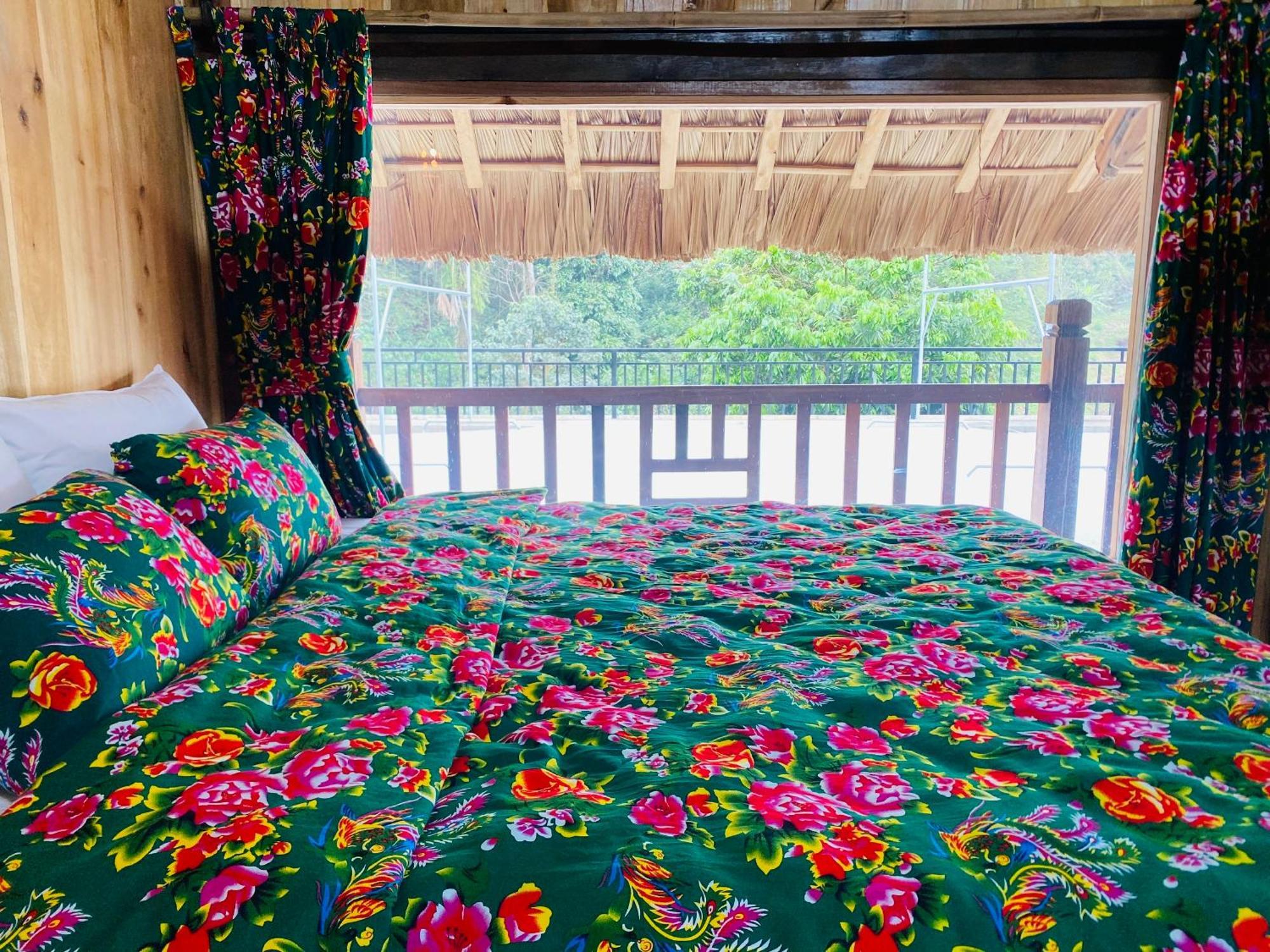 Ban Bang Tours & Motorbike Homestay *