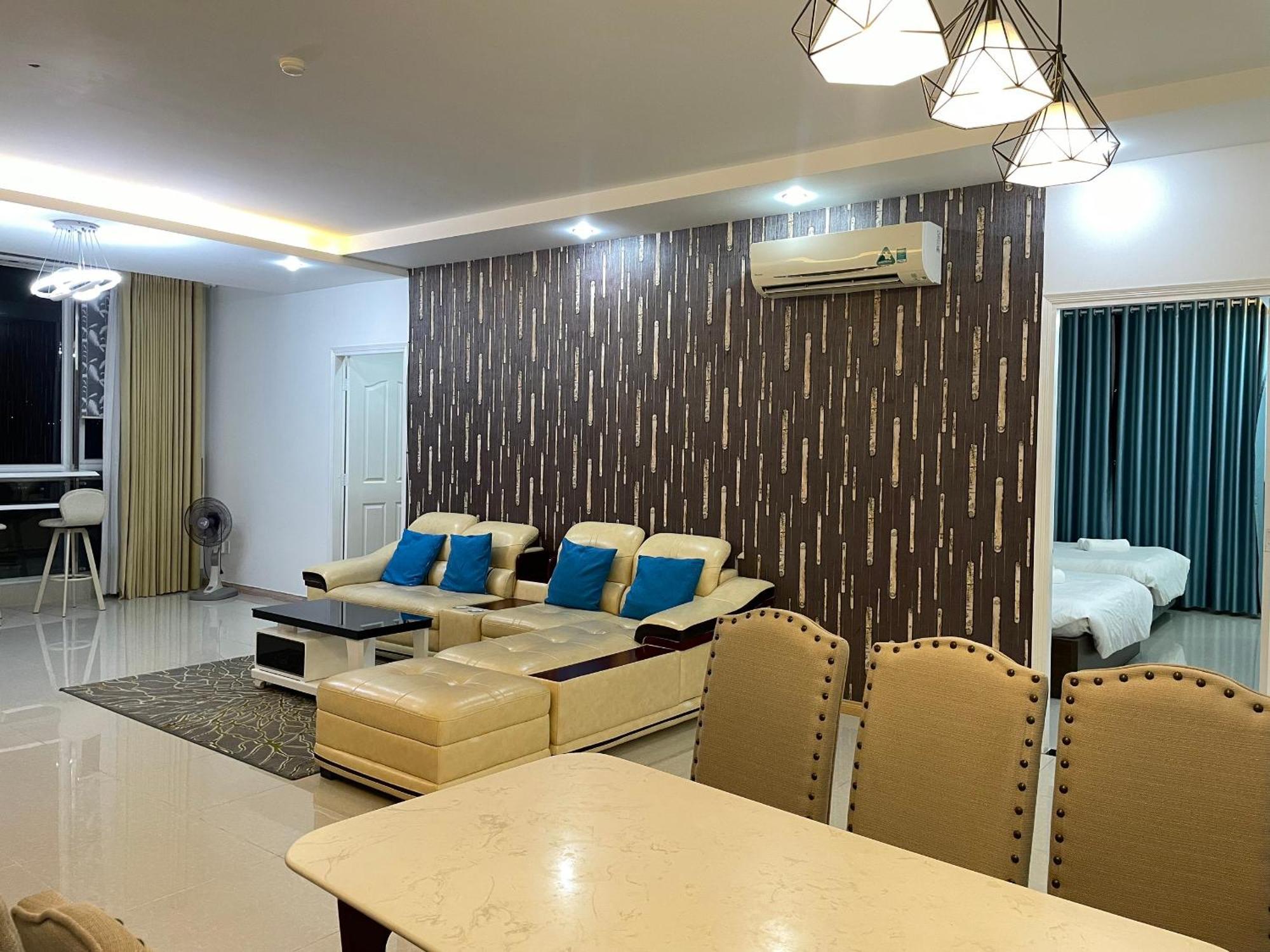 Apartment Penthouse 4 Bed In *