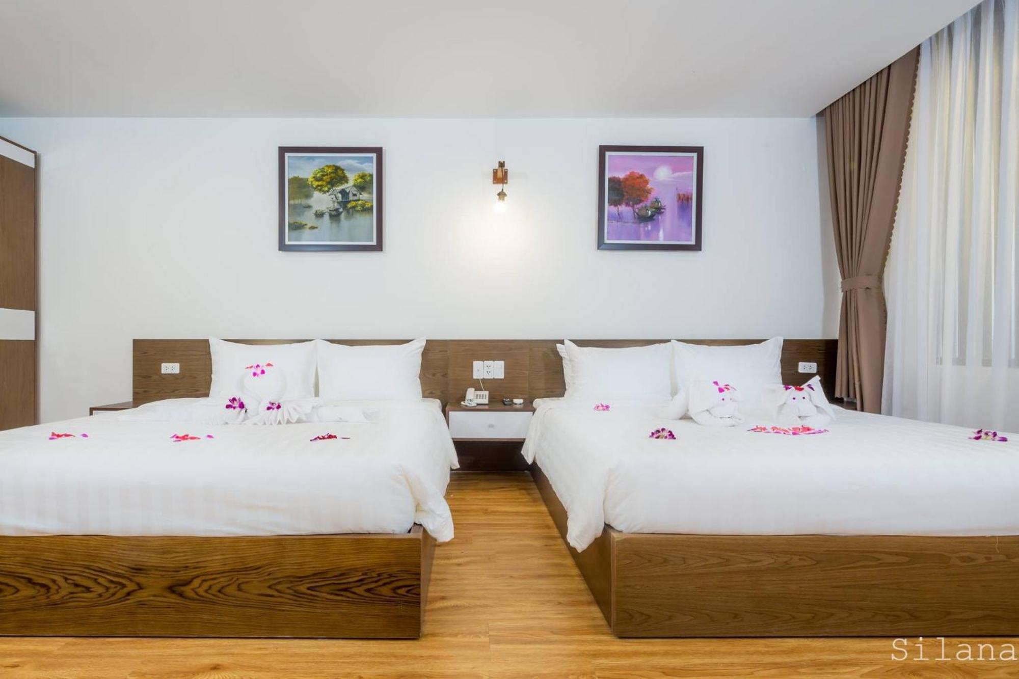 Hotel Silana Beachfront & Da Nang
