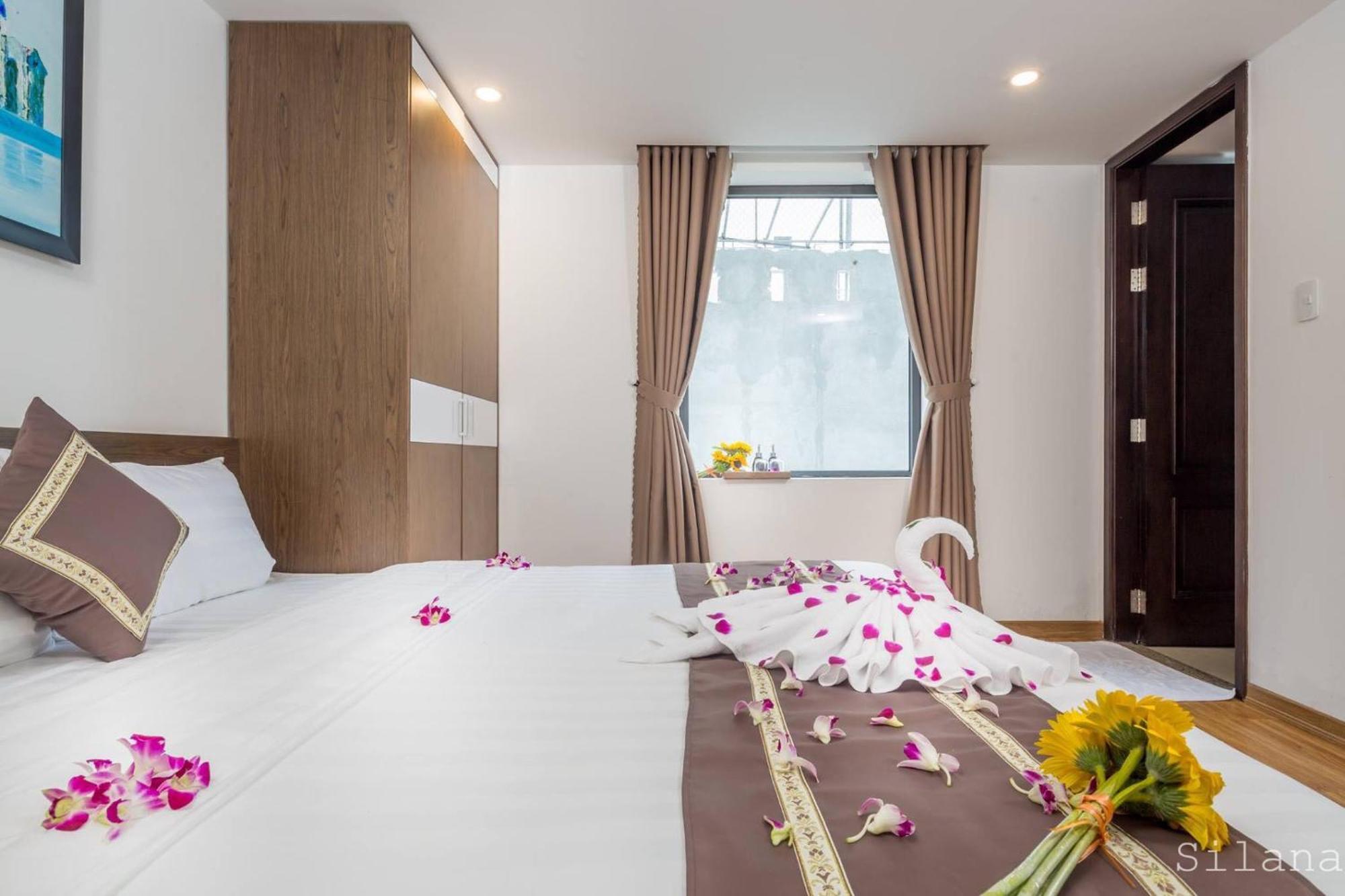 Silana Beachfront & Hotel Da Nang