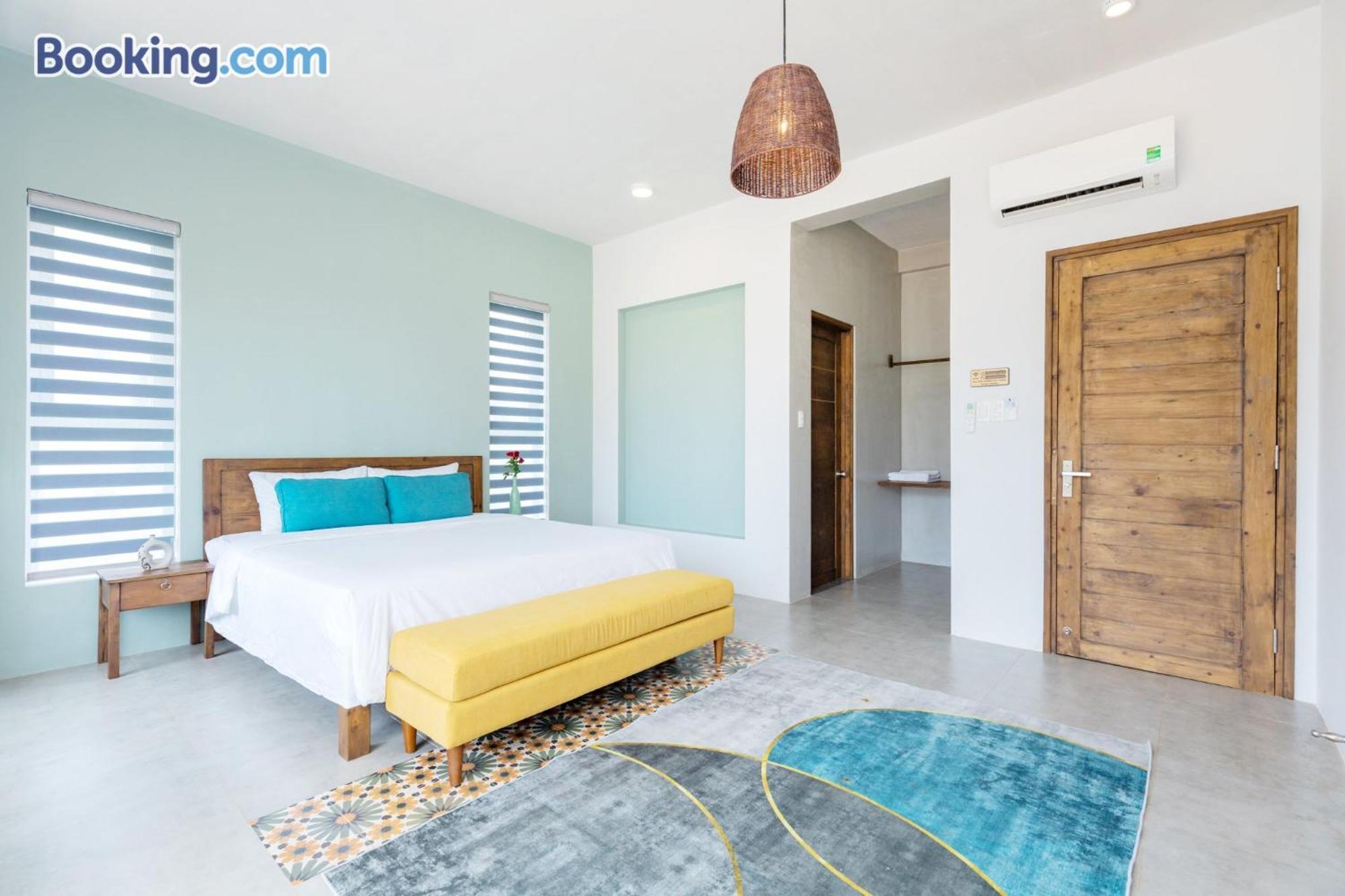 Villa White Day Villages Gan Bien Long Cung