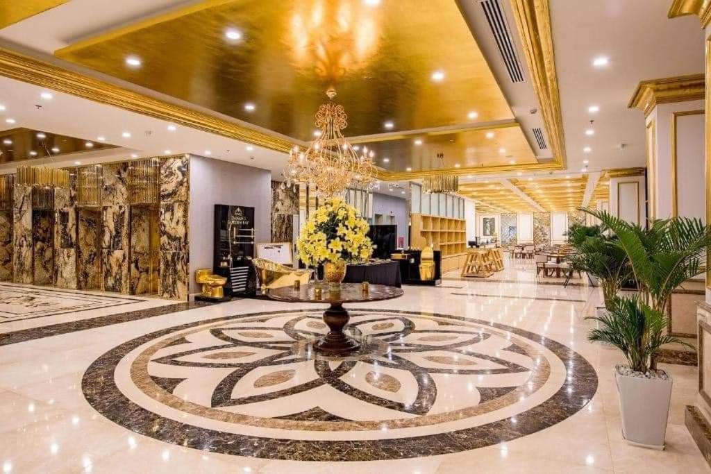 Golden With Sea View 5*