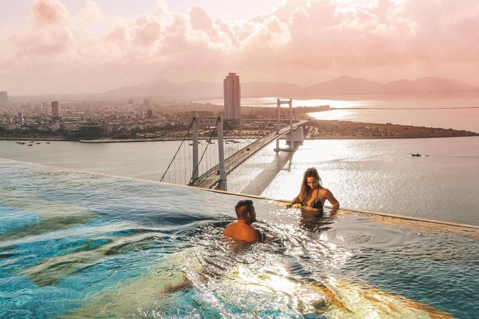 Golden With Sea View 5* Da Nang