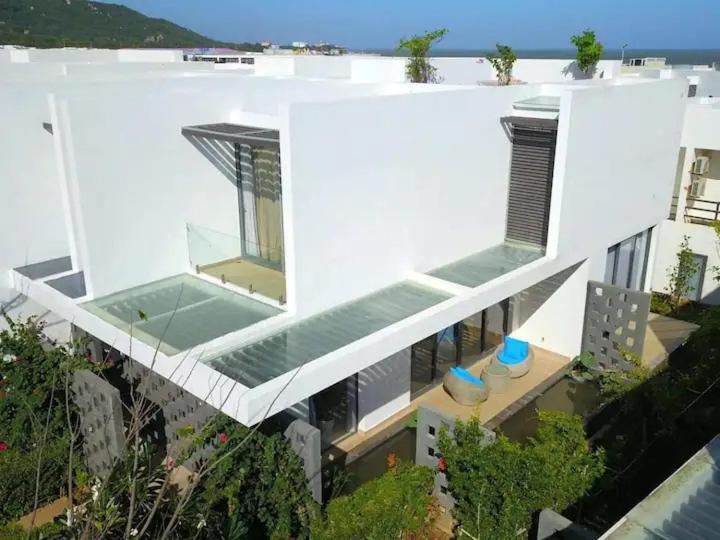 Luxury - Relax - Fun - Near Vung Tau Long Hai