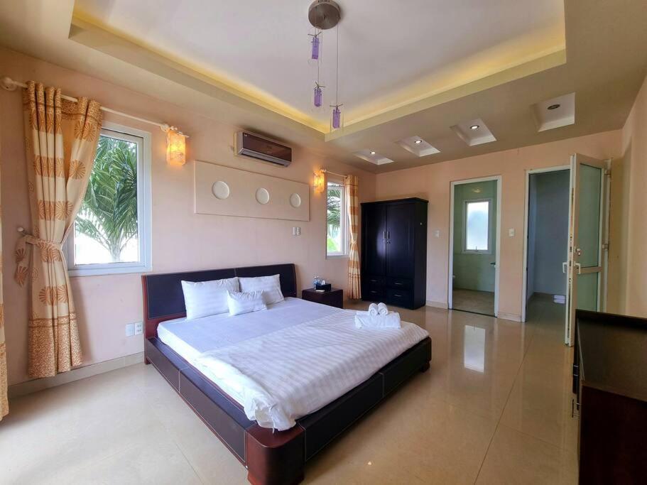Villa Promotion 20% 4 Bedrooms, Near Beach, Comfort *