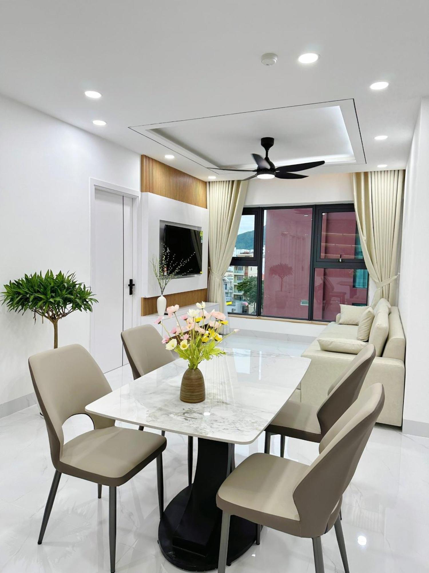 Strand Apartment Nha Trang