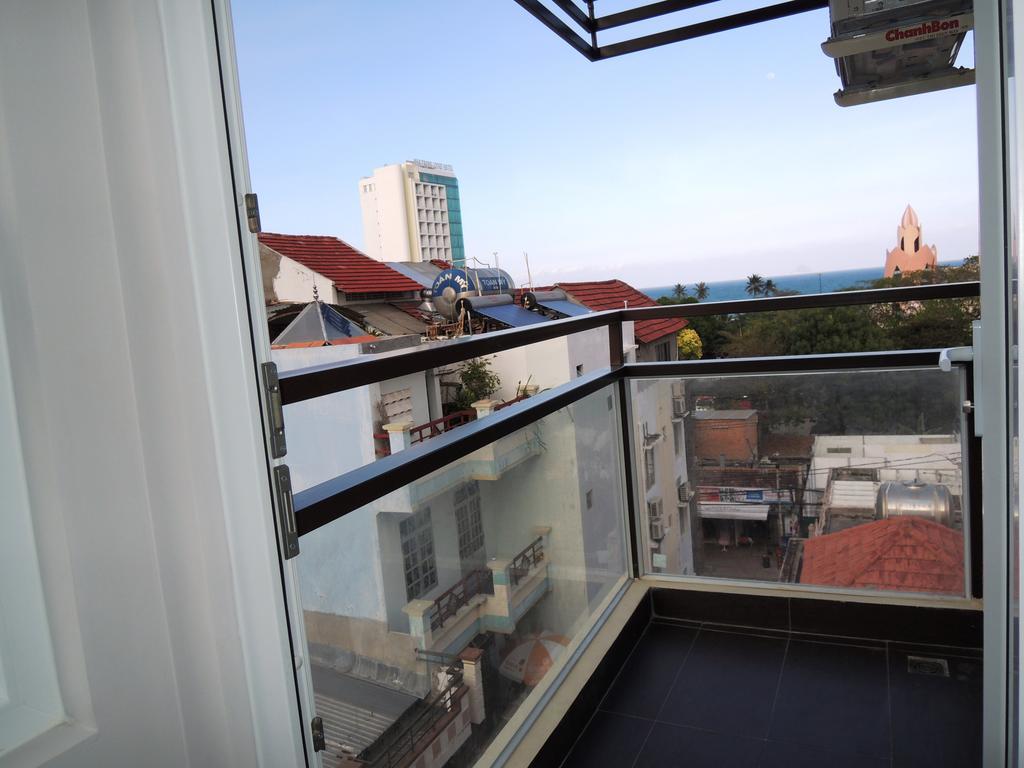 Nam Hotel 2*