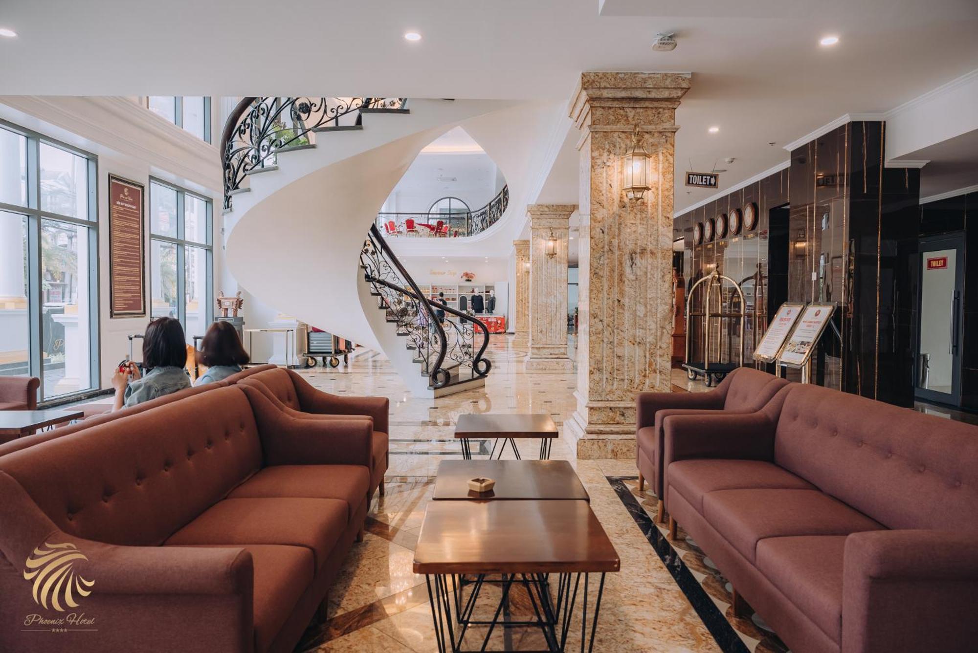 Phoenix Hotel 4*