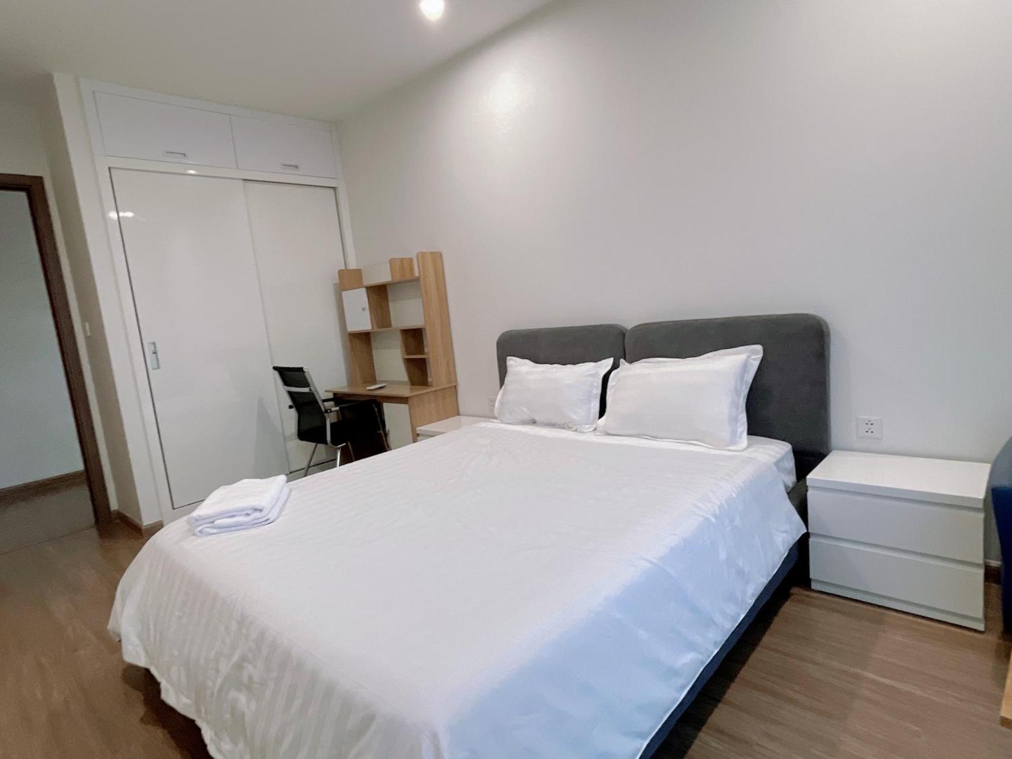 Apartment Vinhomes Skylake By Pham Hung *