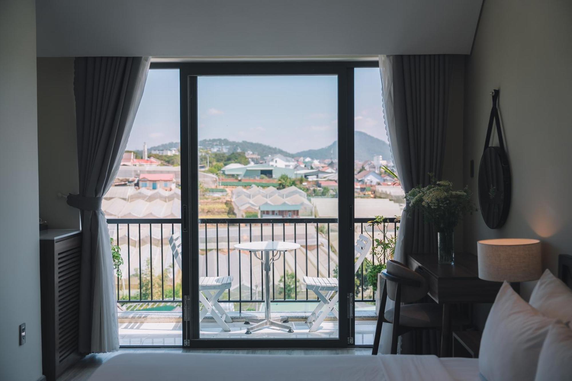 Canary Hotel 3*