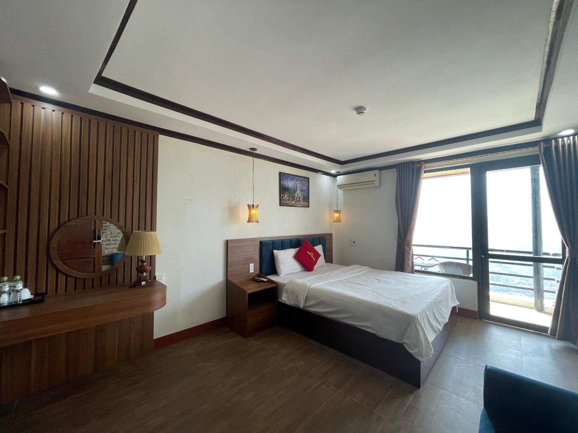 Liberty Hotel 3*