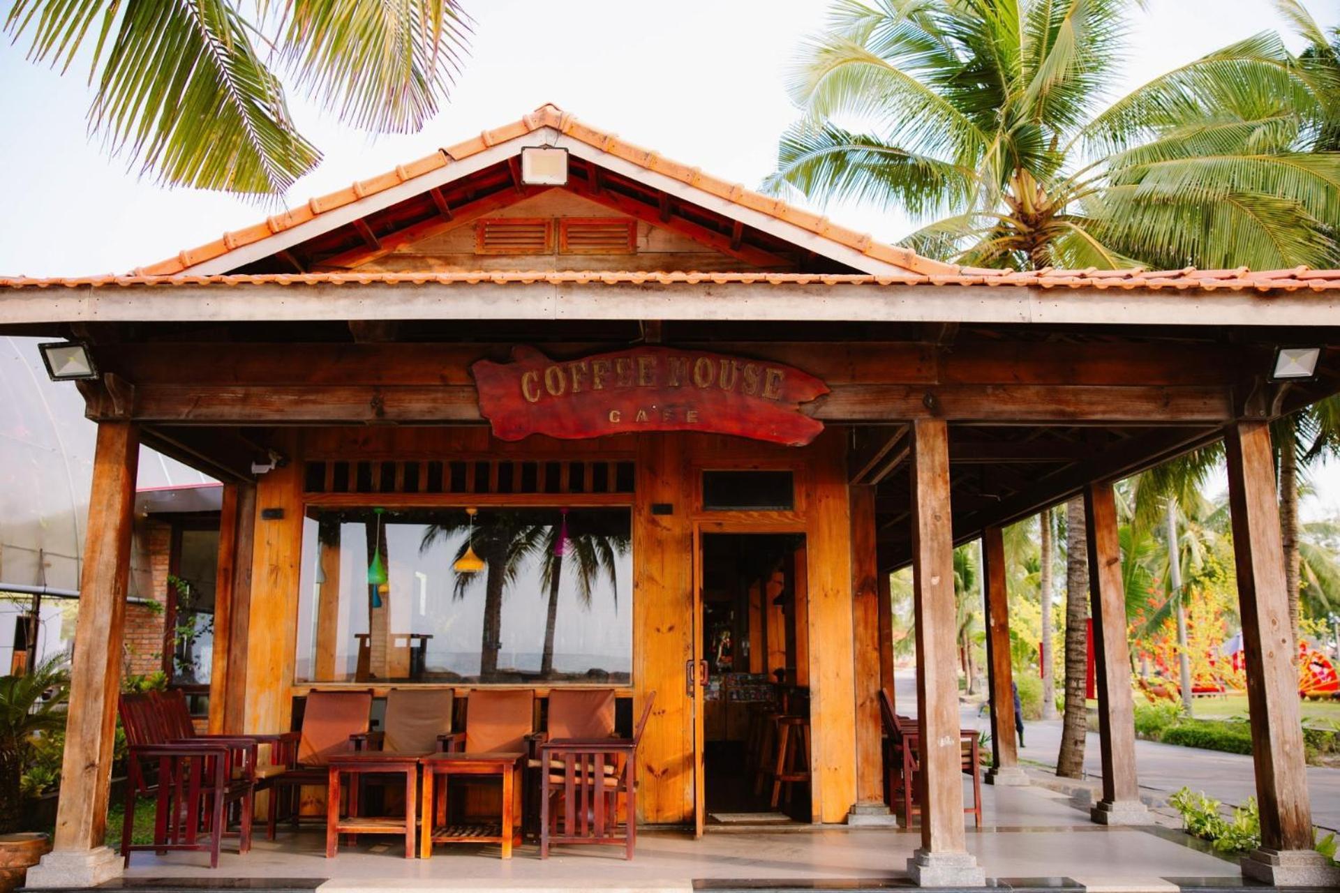 Hotel Dat Lanh Beach Resort 3*