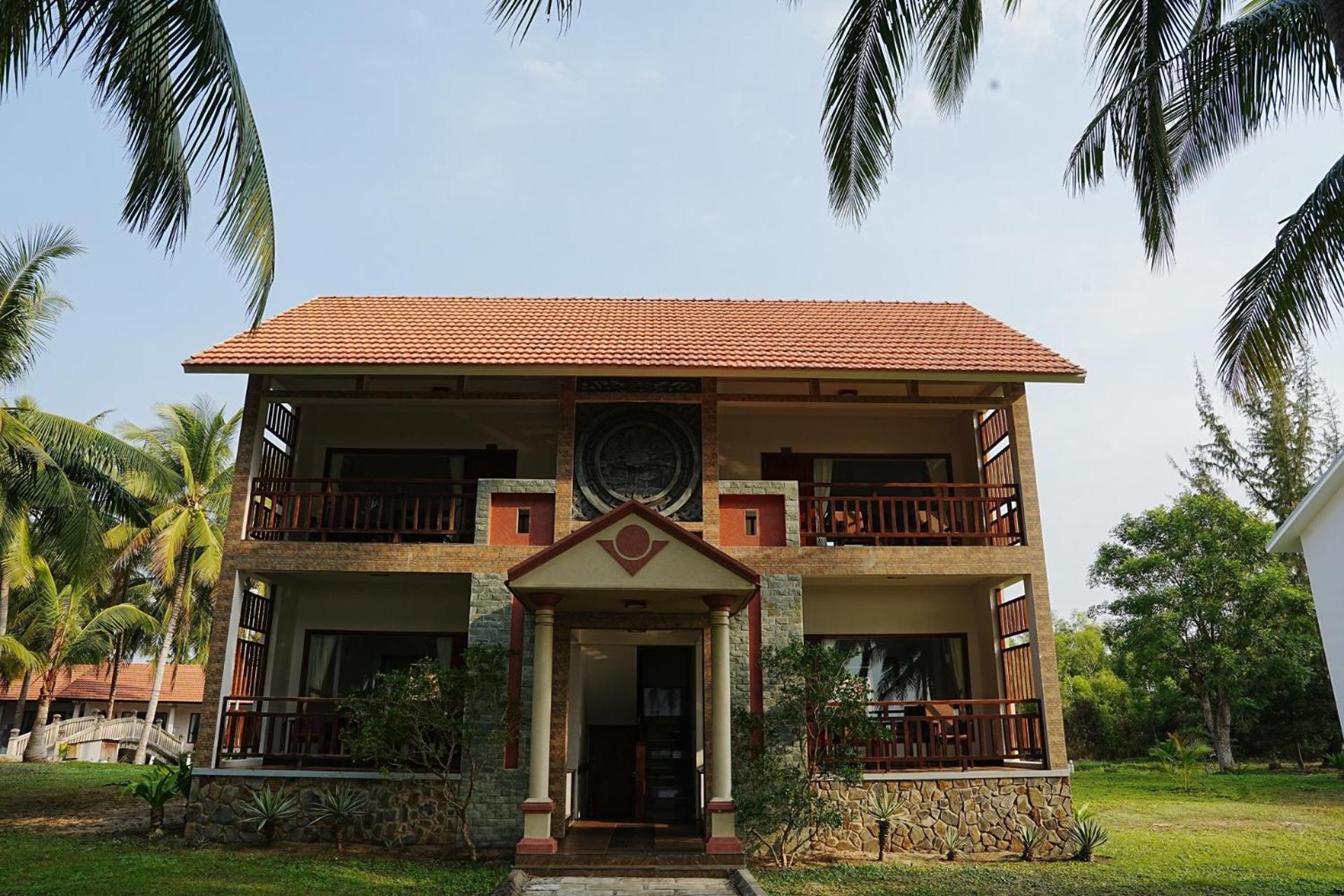 Hotel Dat Lanh Beach Resort 3*