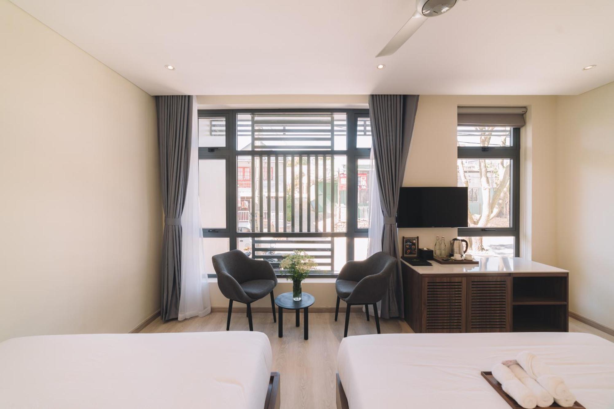 Hotel Canary