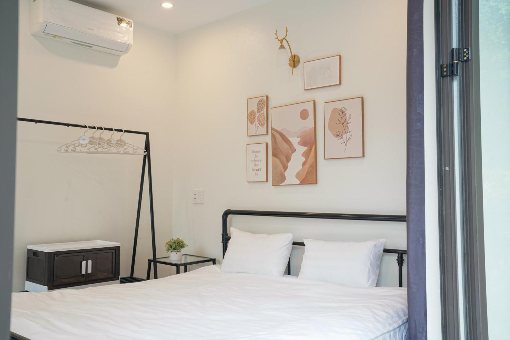 Strawberry House , Tour & Motorbikes Rentel Bed & Breakfast *