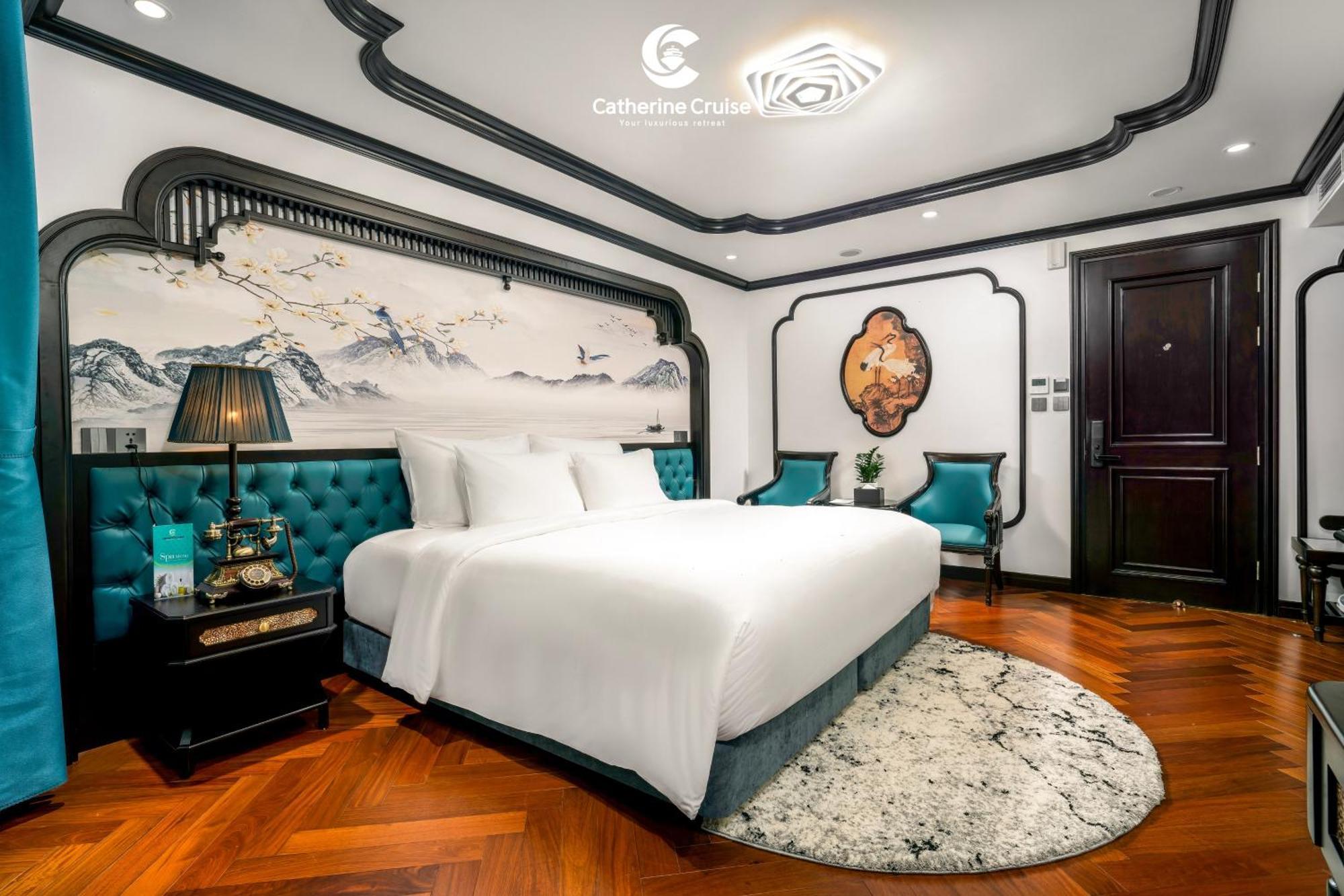Catherine Cruises Bay  5*