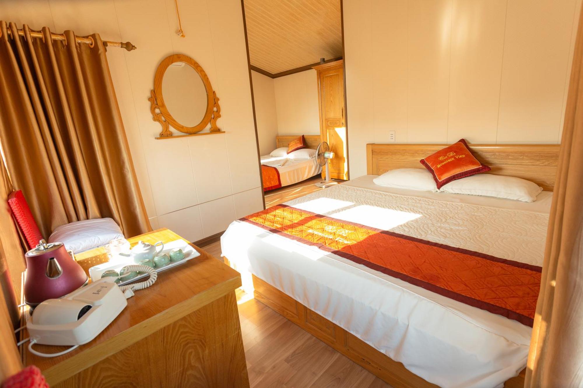 Cat Ba Mountain View Bed & Breakfast