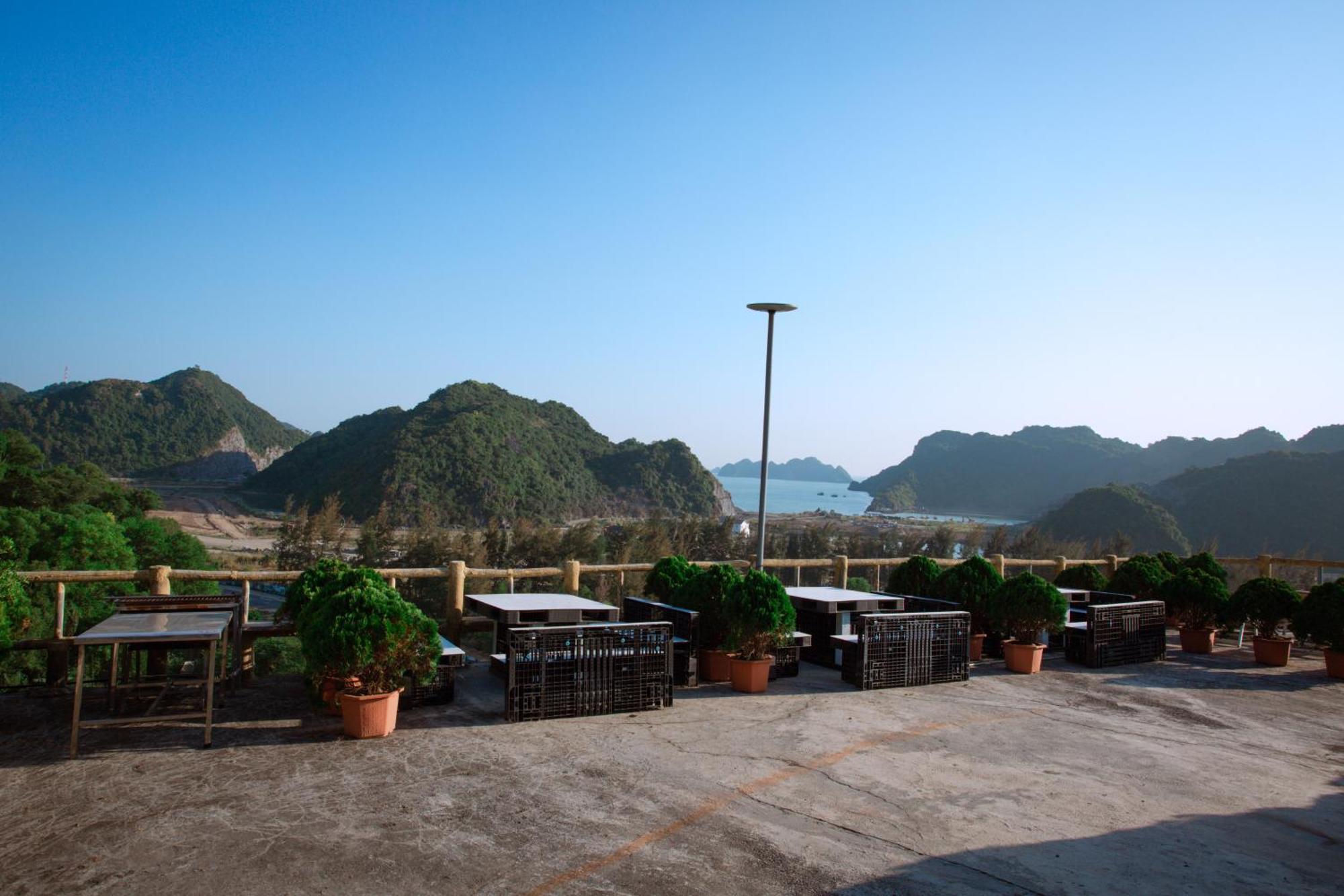 Cat Ba Mountain View