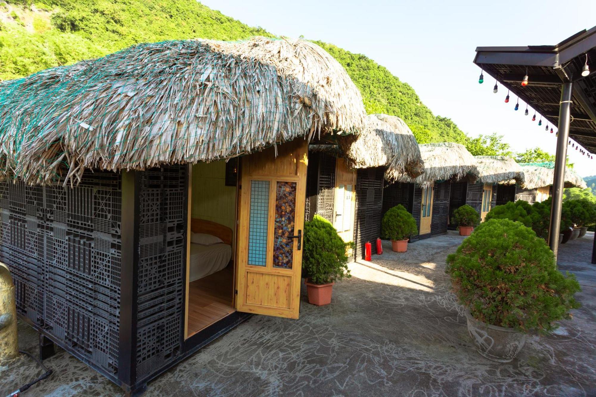 Cat Ba Mountain View Bed & Breakfast 2*