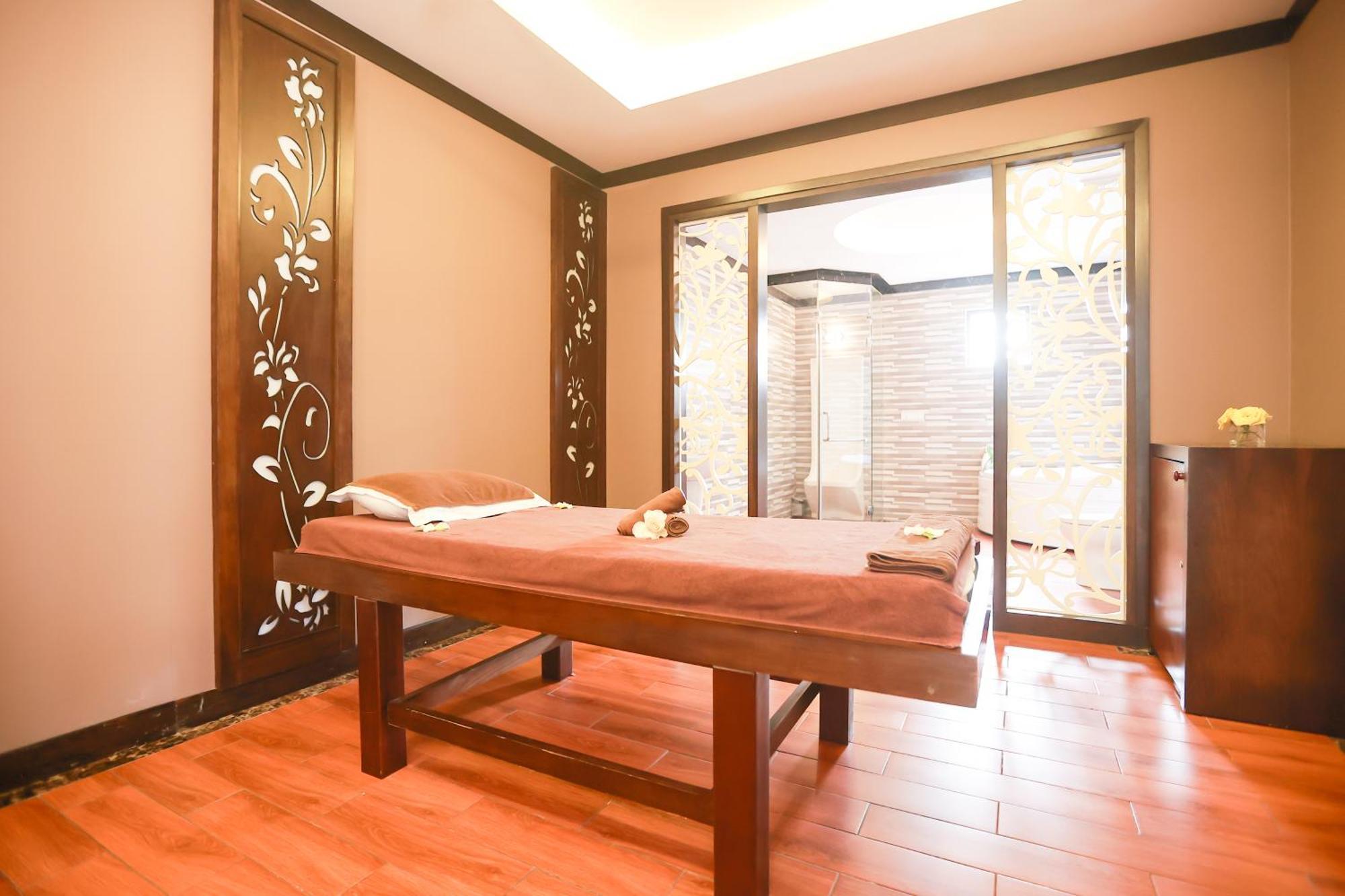 Muong Thanh Luxury Nhat Le Khách sạn