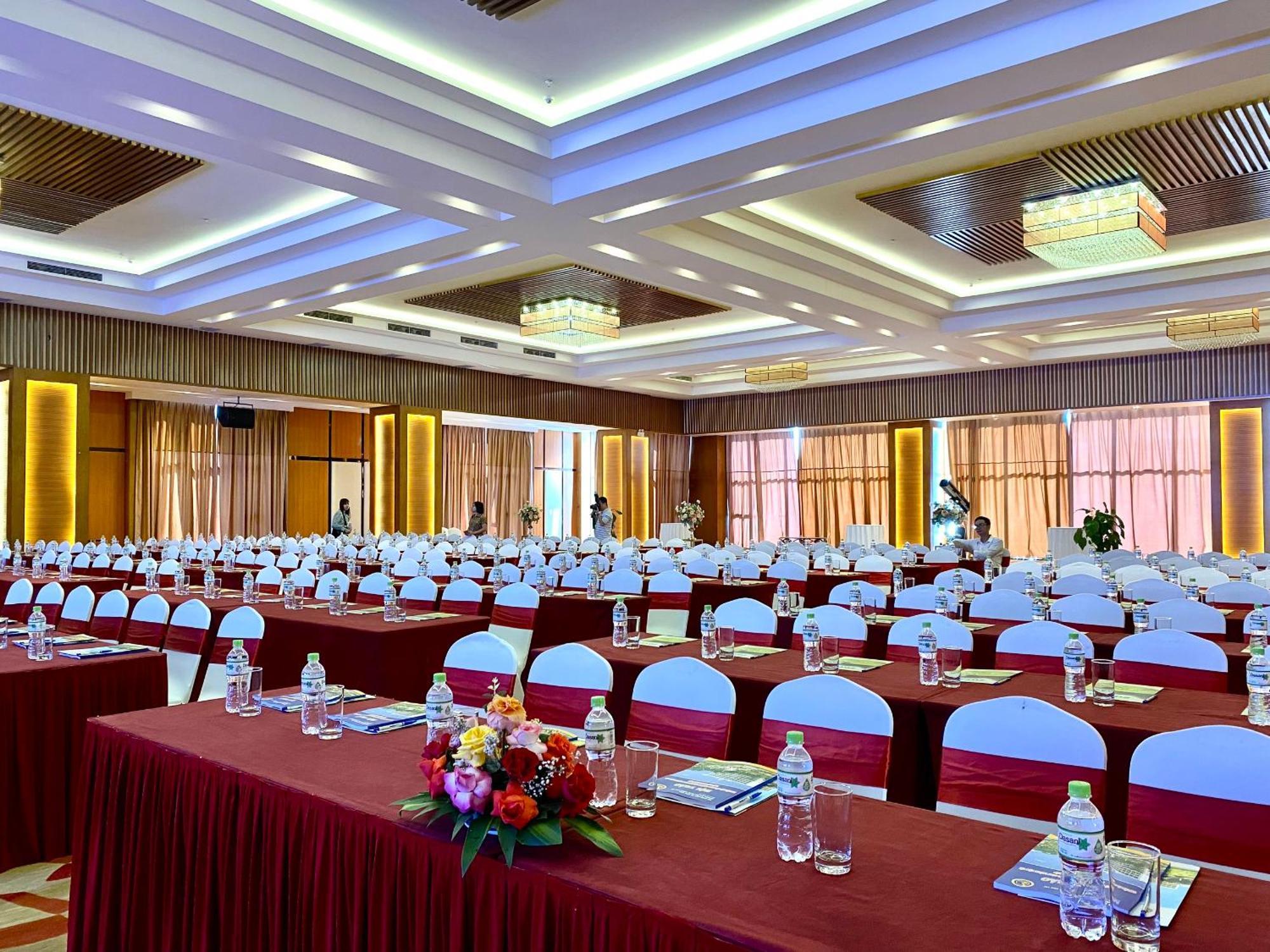 Muong Thanh Luxury Nhat Le Khách sạn