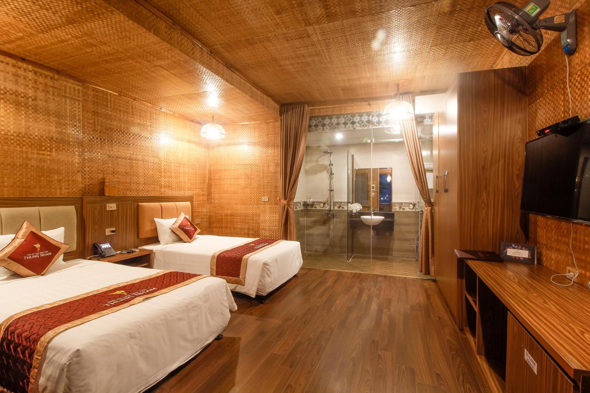 Hotel Thung Nham 3*