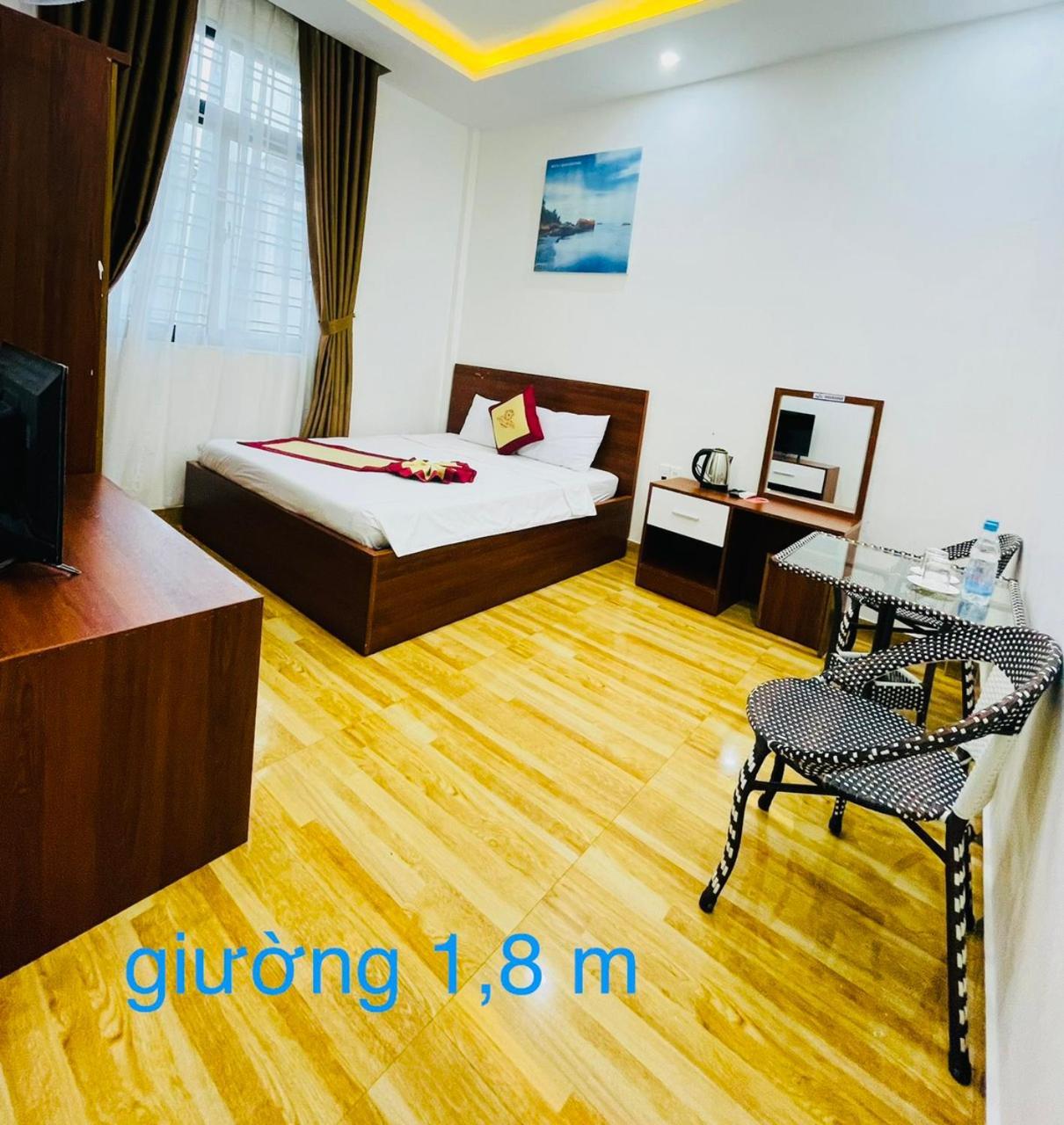 Sapphire Hotel 2*