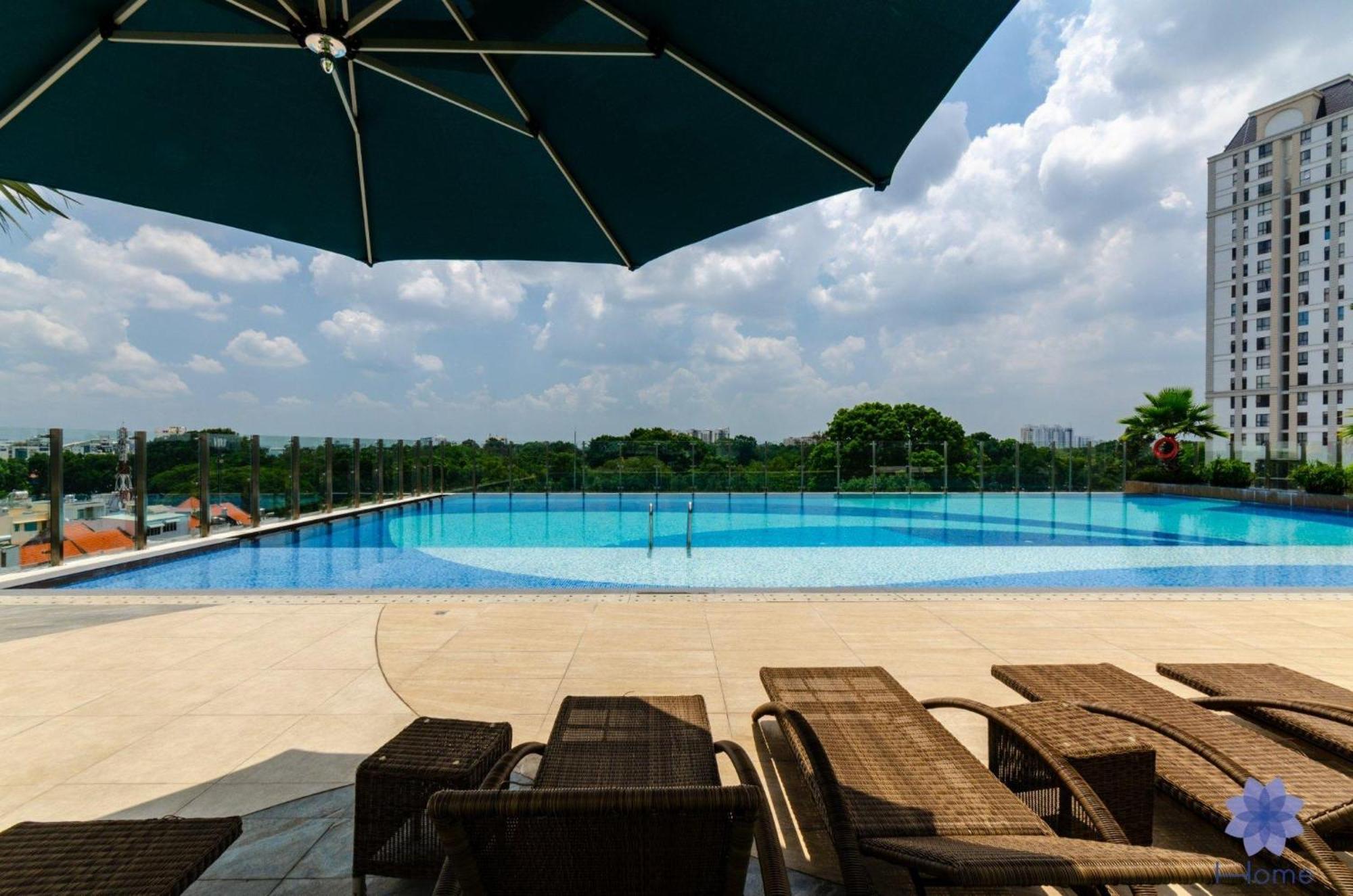 Home, Cosy&luxury - 5mins To Airport, Free Pool&gym, Airport Pick Up Service Ho-Chi-Minh-Stadt