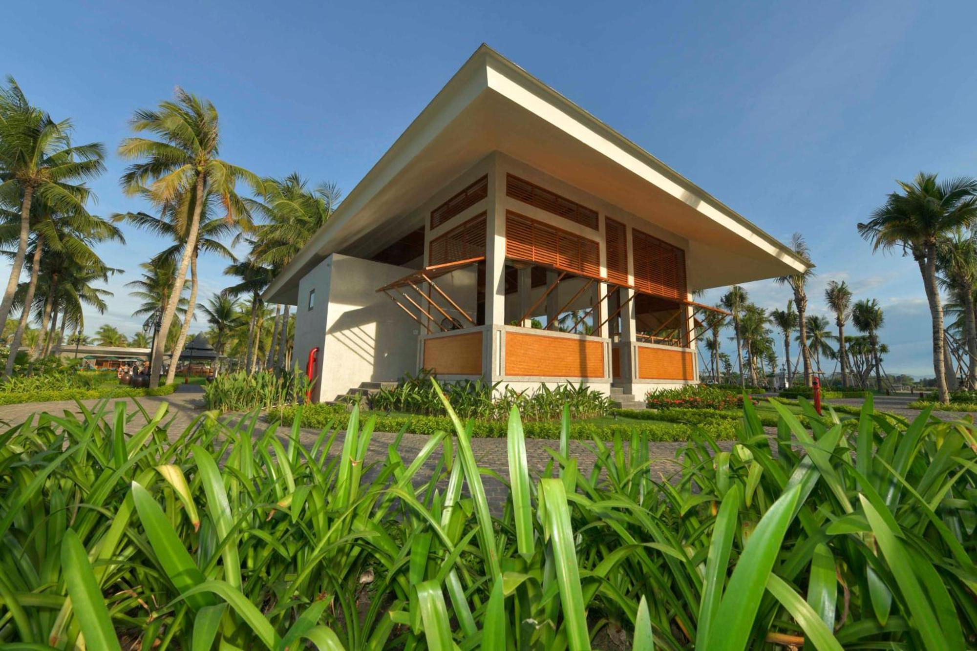 Cocoland Thu Xa Ancient Town Resort 4*