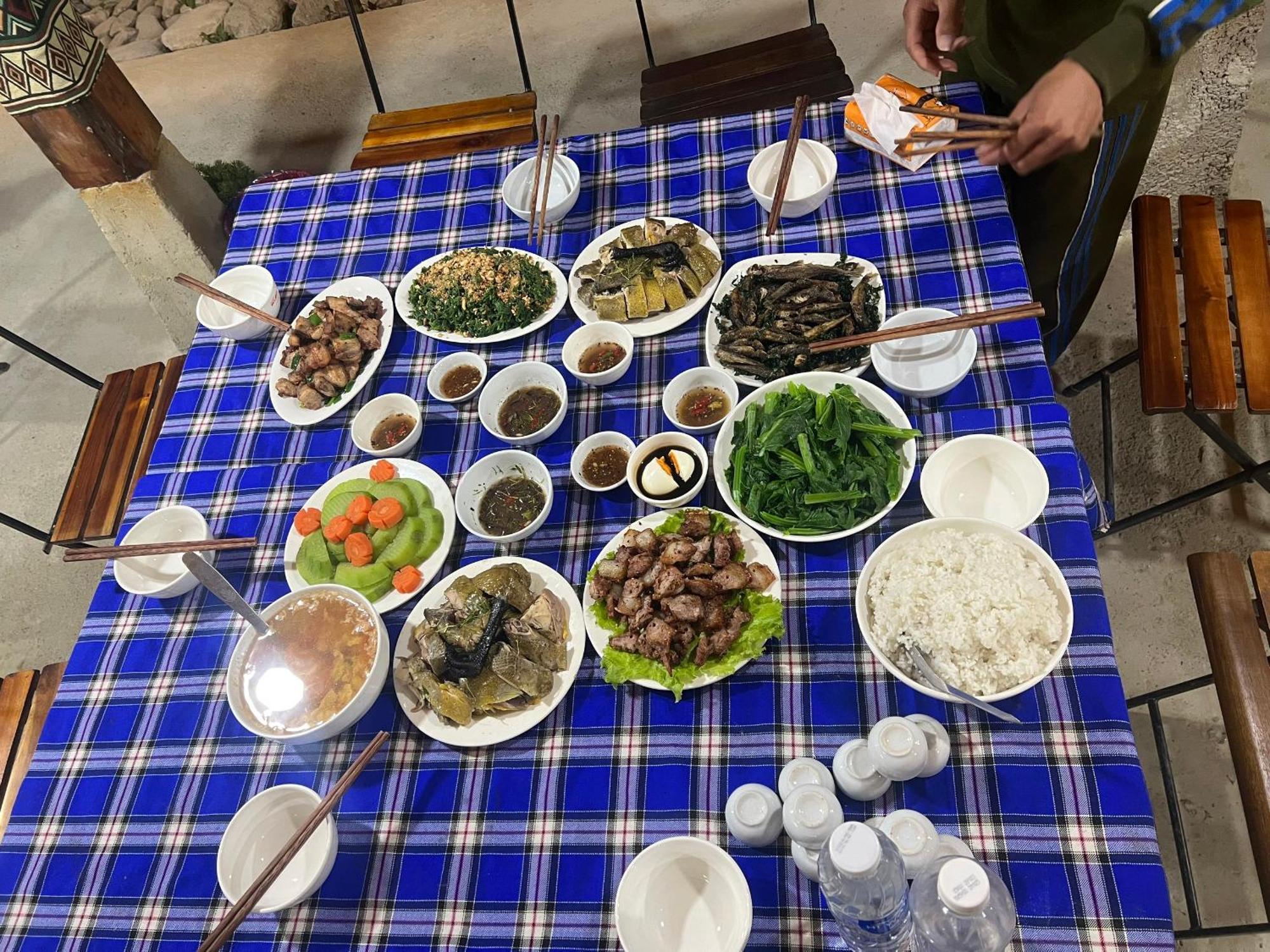 Tay Coc Pang Hotel