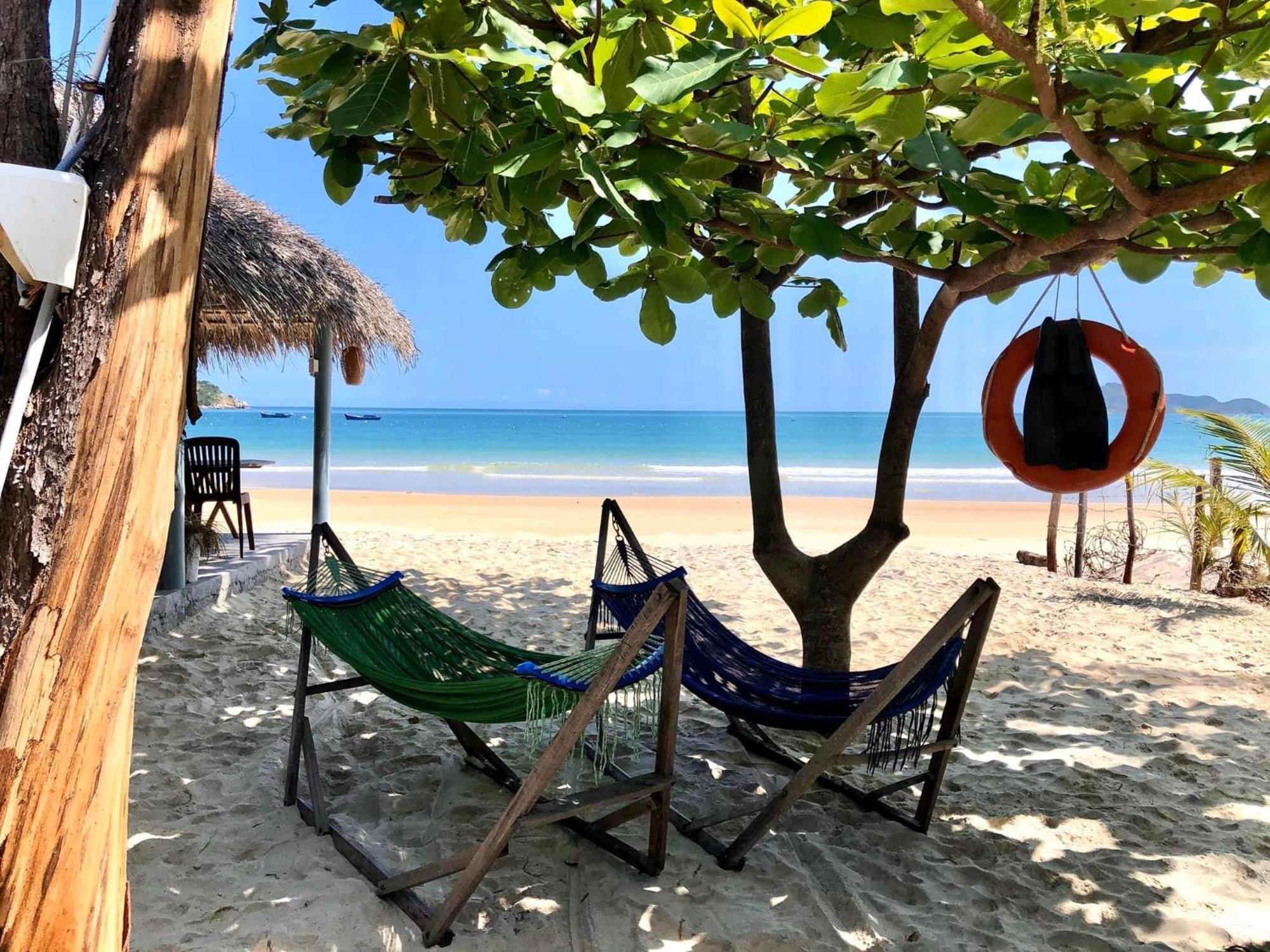 Timothe Bungalow Hotel *