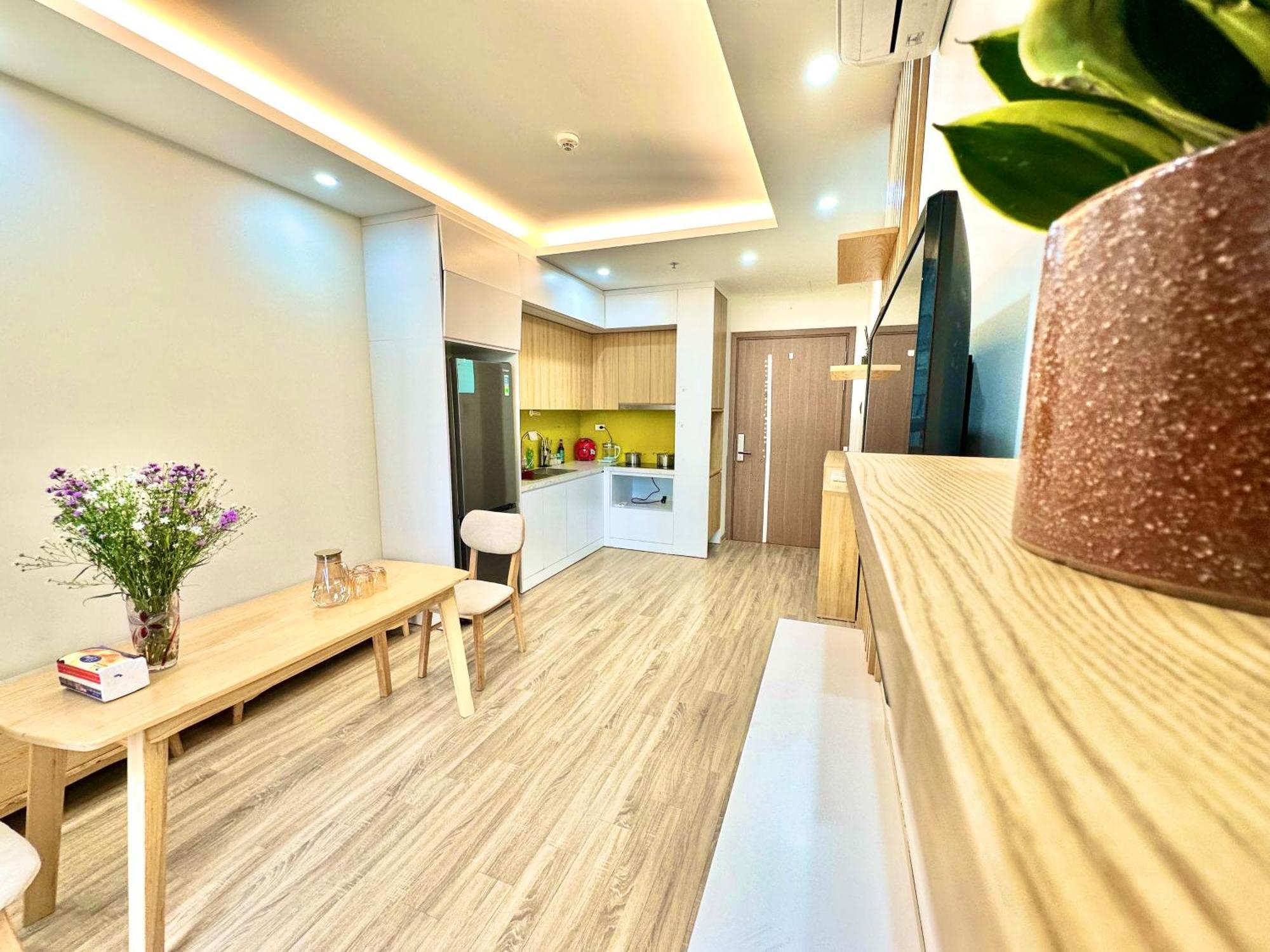 5 Star 2 Bedroom Apartment Apt In Vinhomes Near Marriott And Keangnam * Hanoi