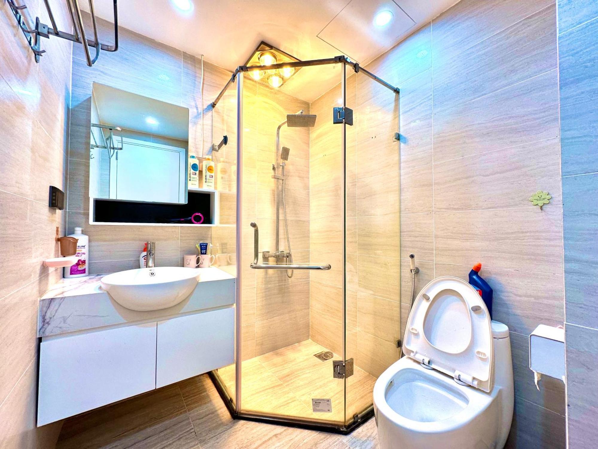 5 Star 2 Bedroom Apartment Apt In Vinhomes Near Marriott And Keangnam Apartment
