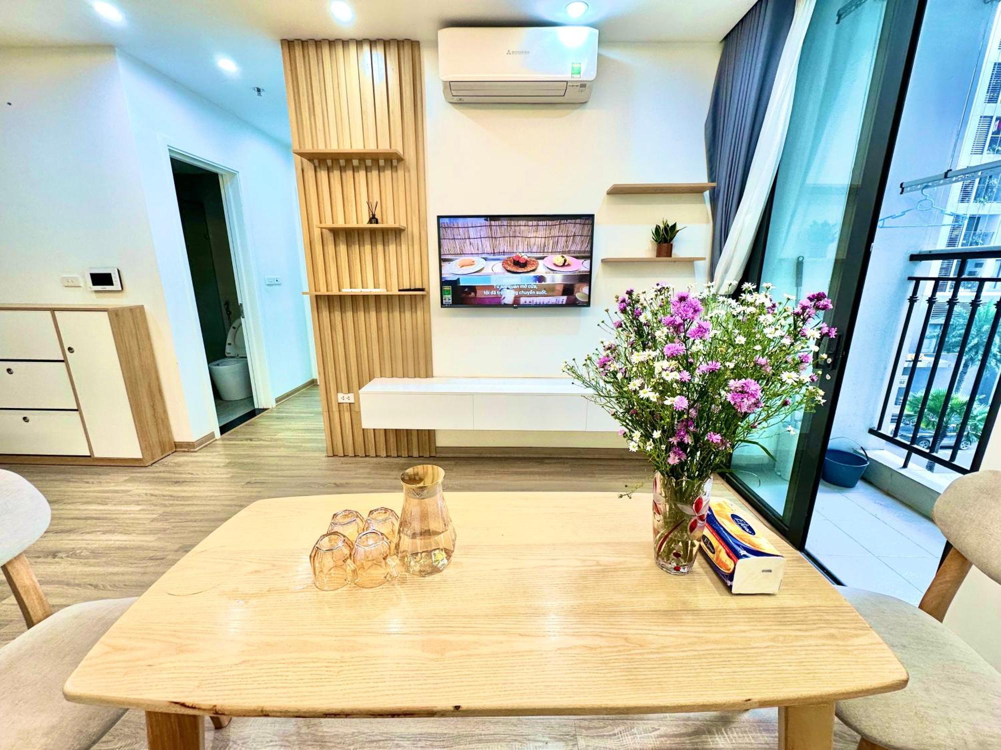 5 Star 2 Bedroom Apartment Apt In Vinhomes Near Marriott And Keangnam Apartment *